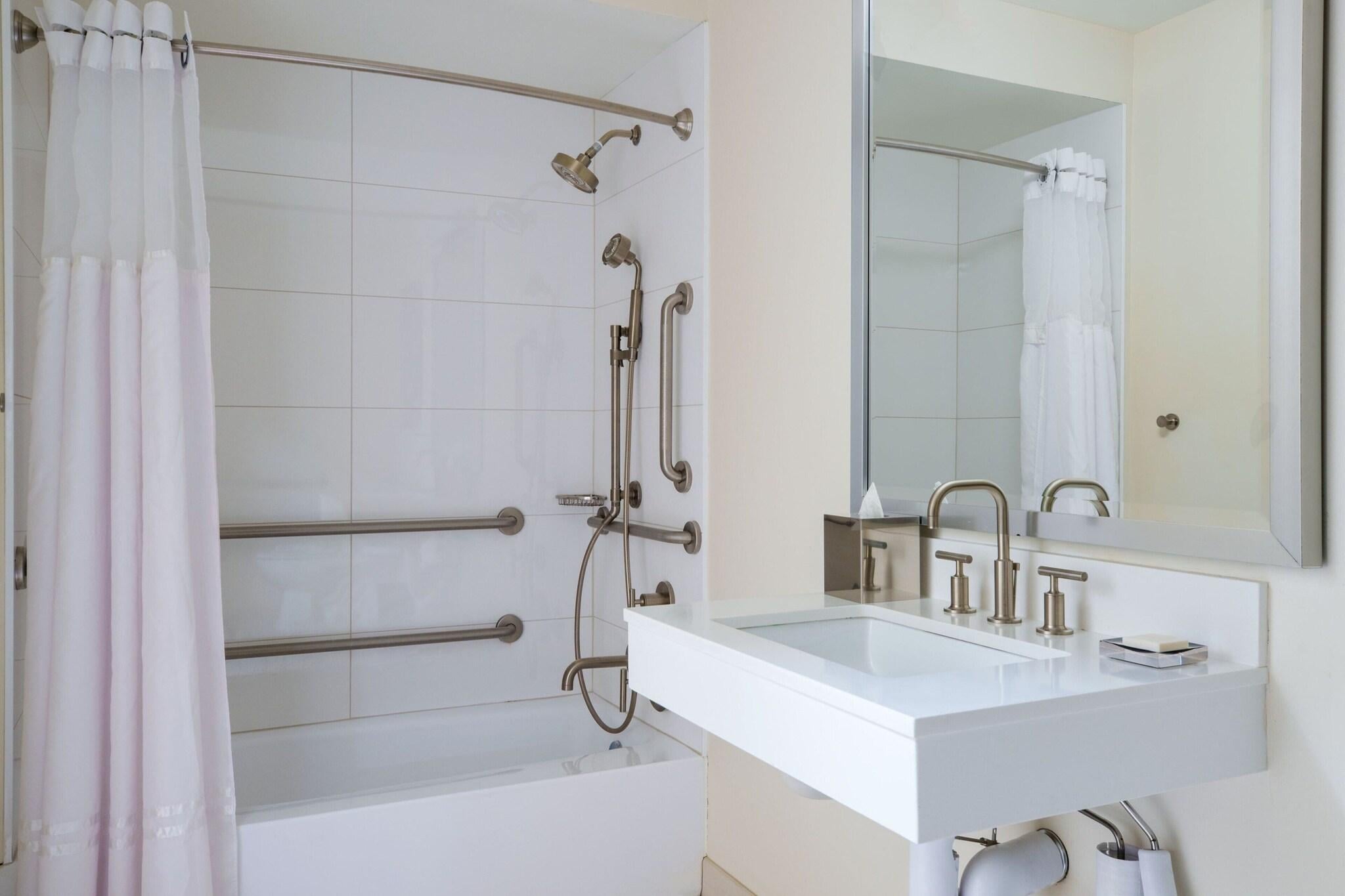 Double City View King Bed