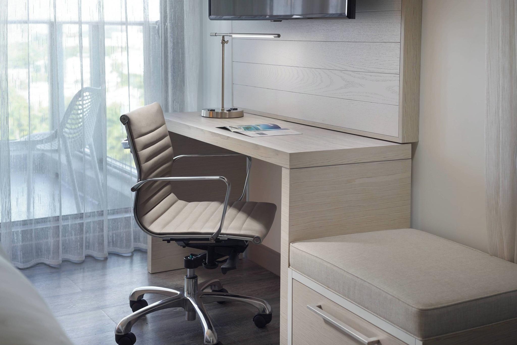 Double Bay View King Bed