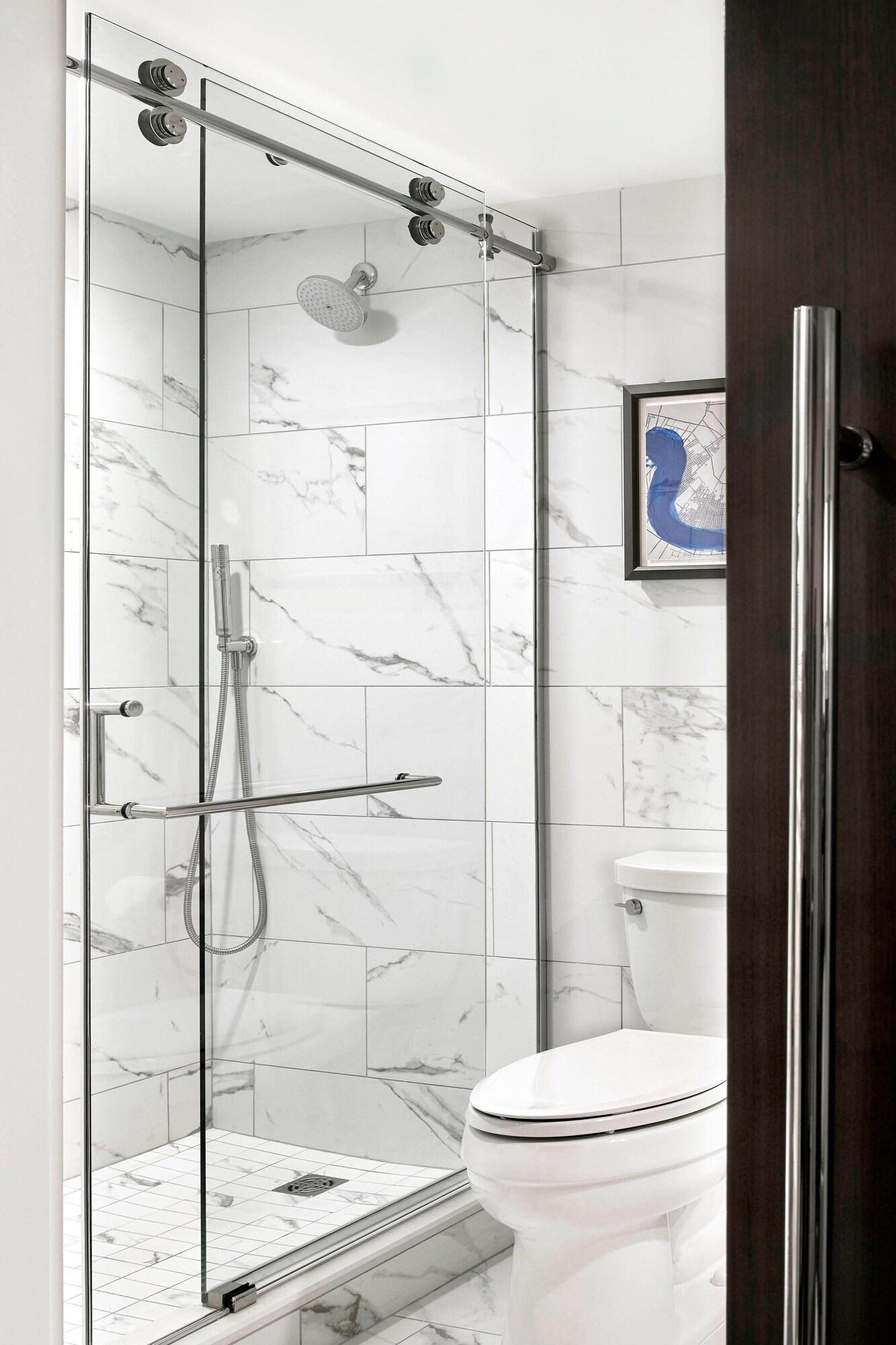 Double Deluxe King Bed