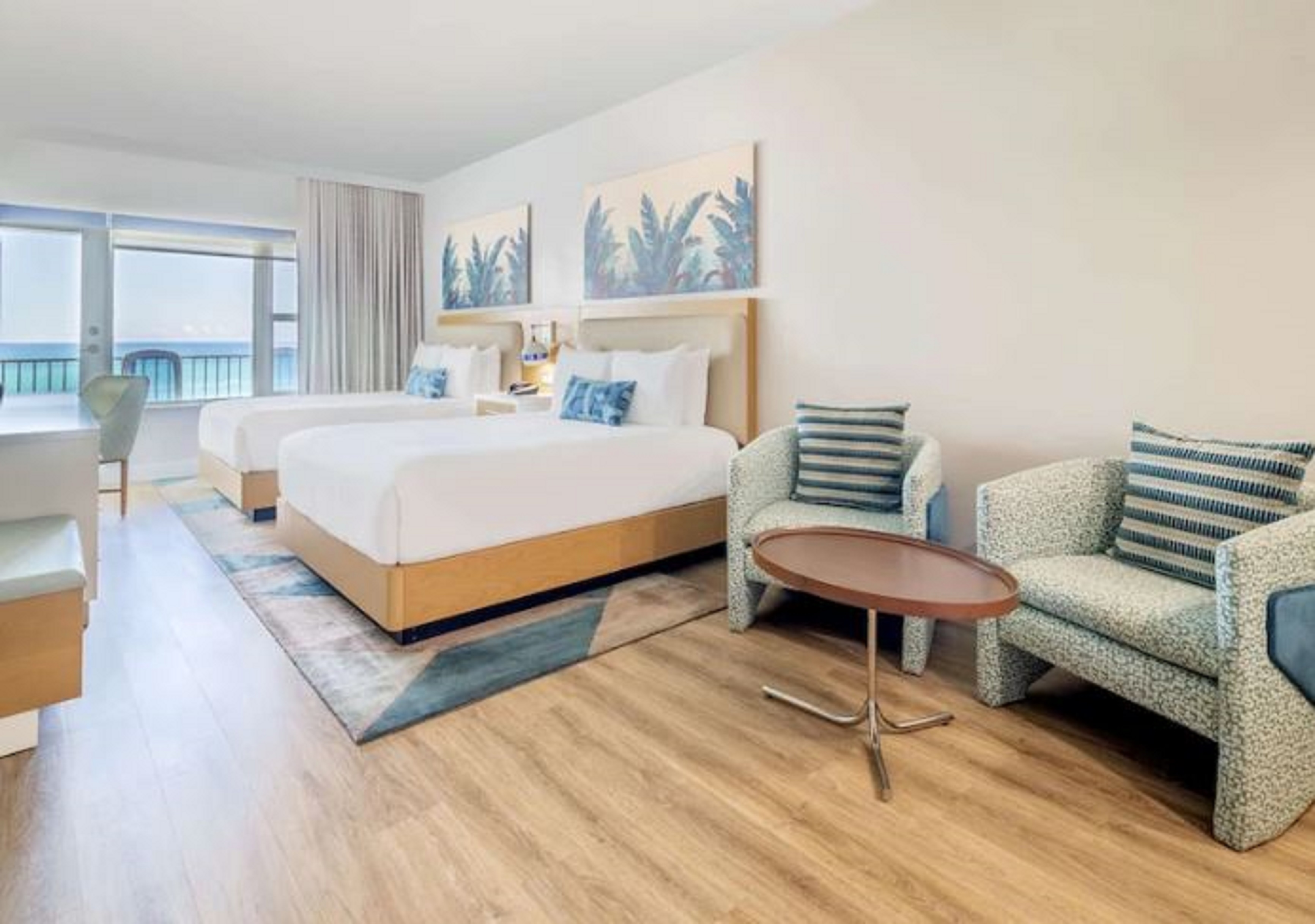 Studio Two Queen Beds