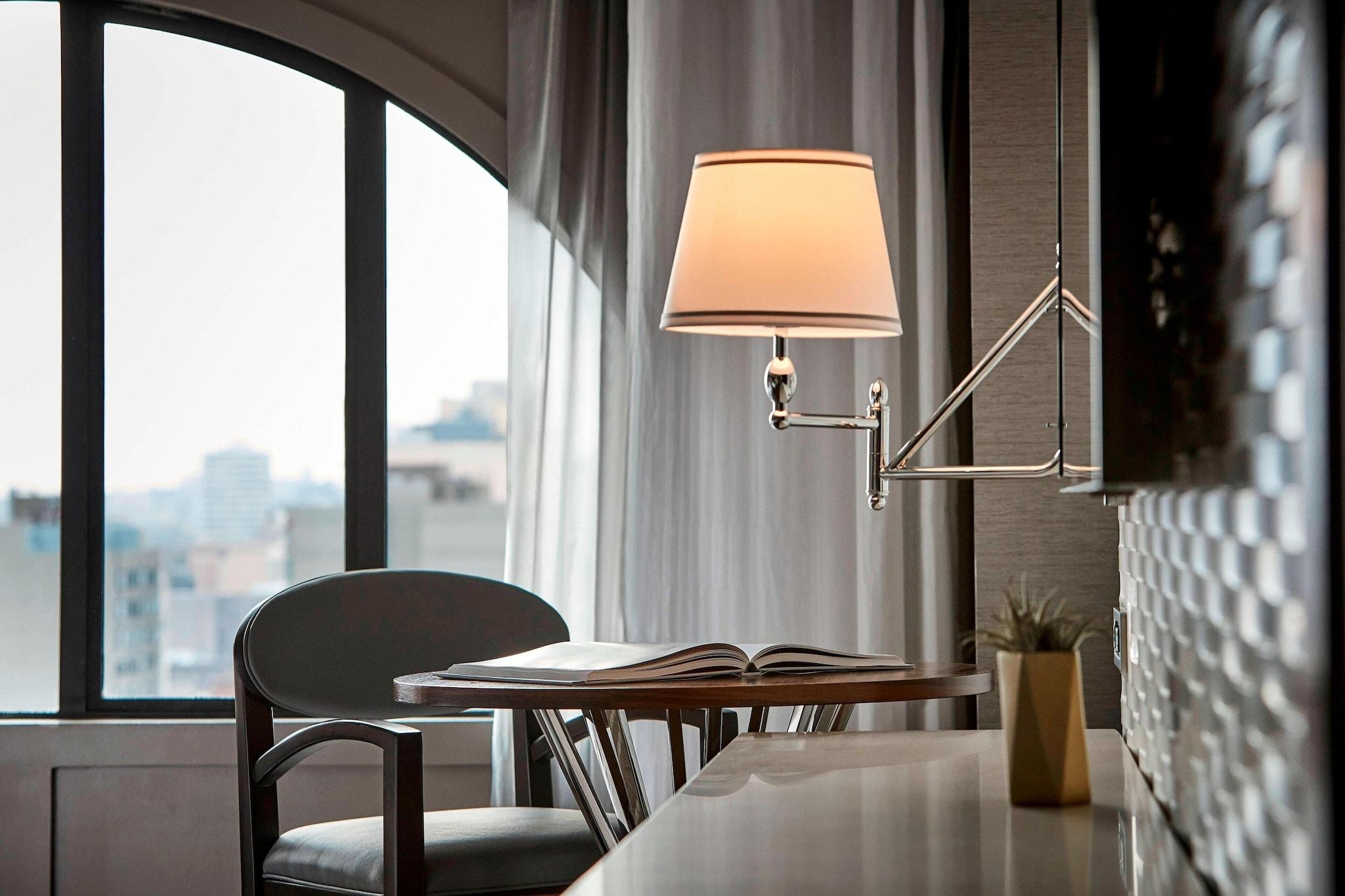 Double Accessible King Size Bed