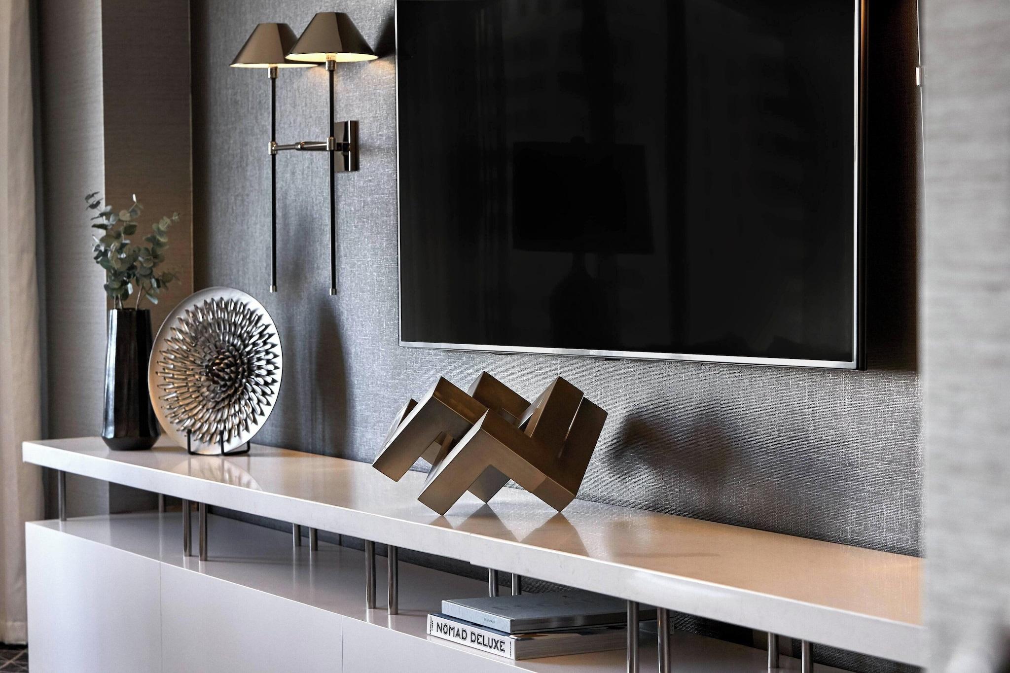 Double Accessible King Size Bed