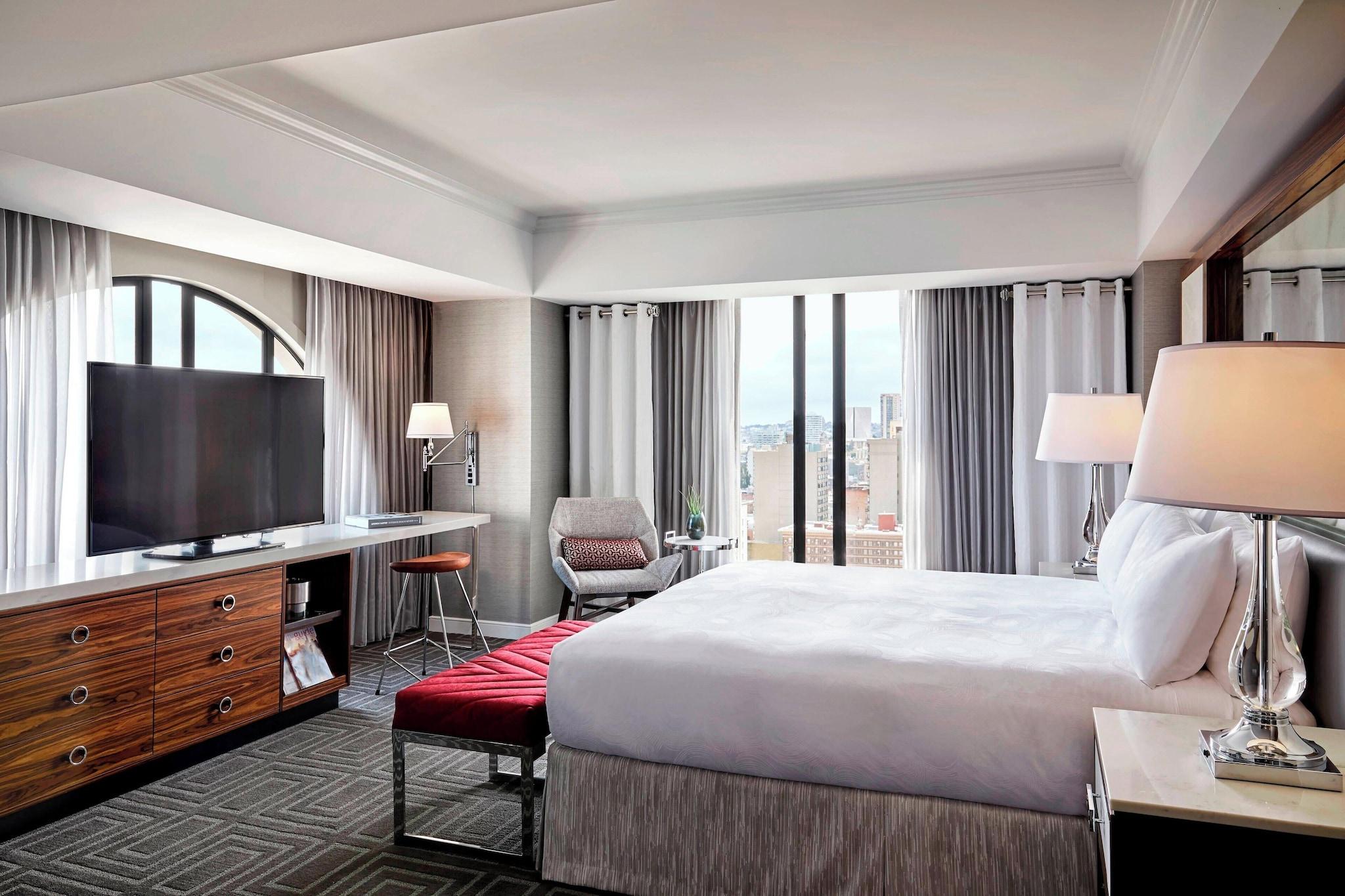 Double City View King Bed