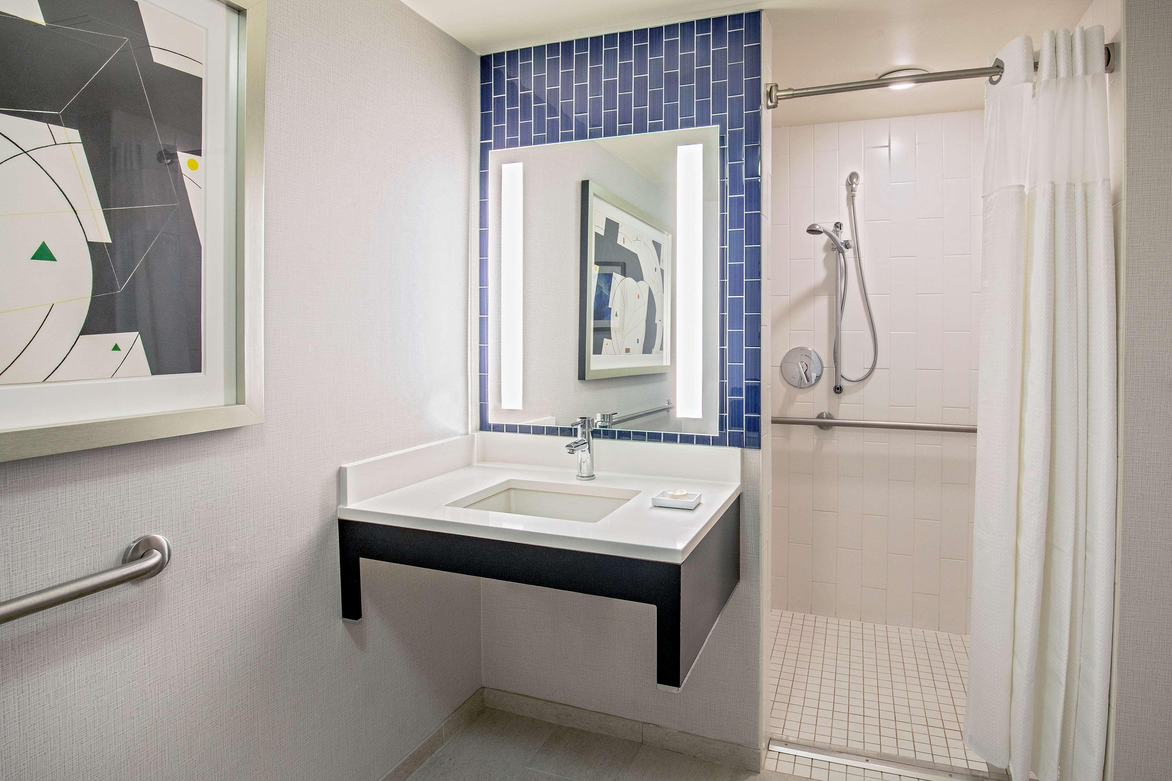 Double Accessible with Views