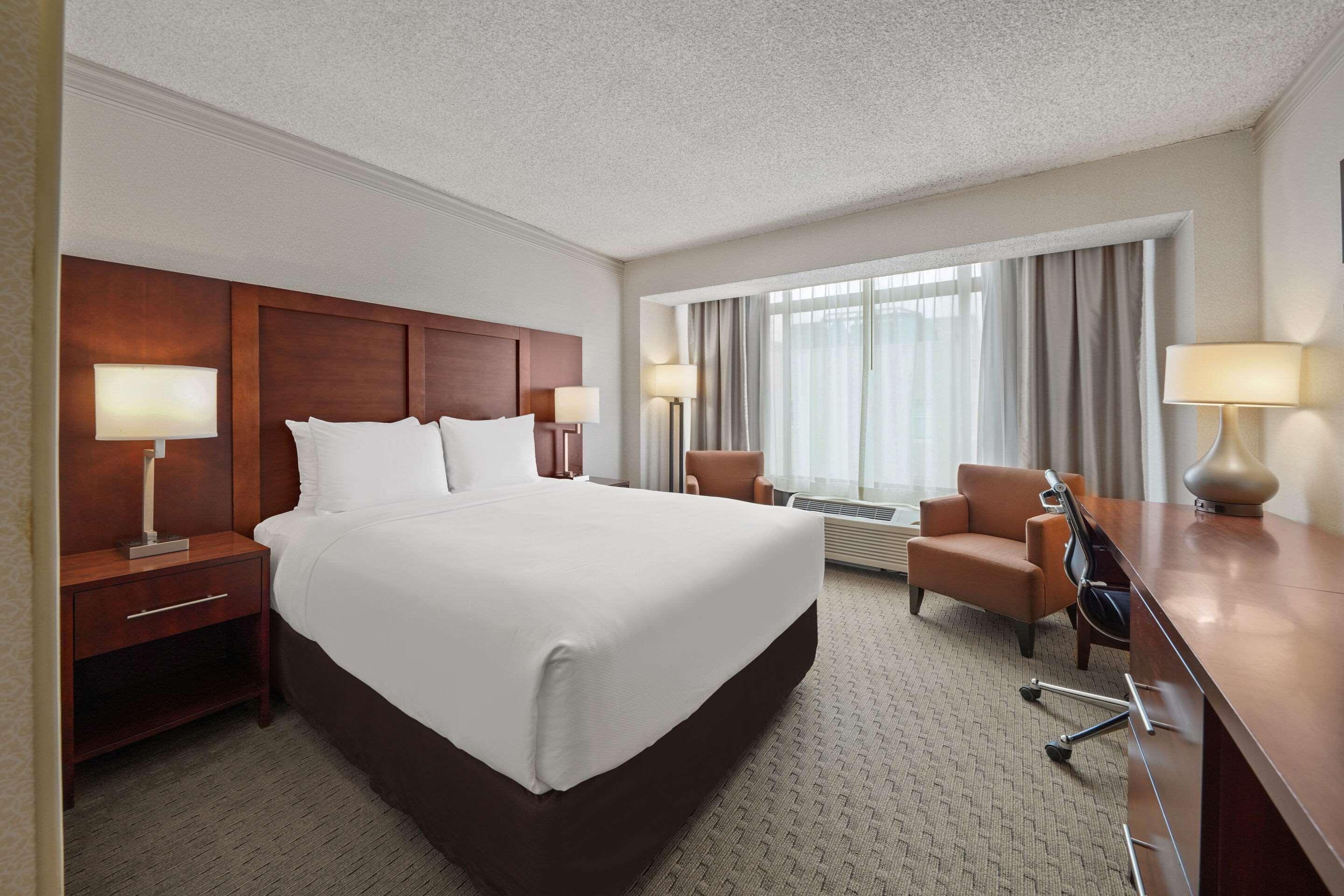 Double Queen Size Bed