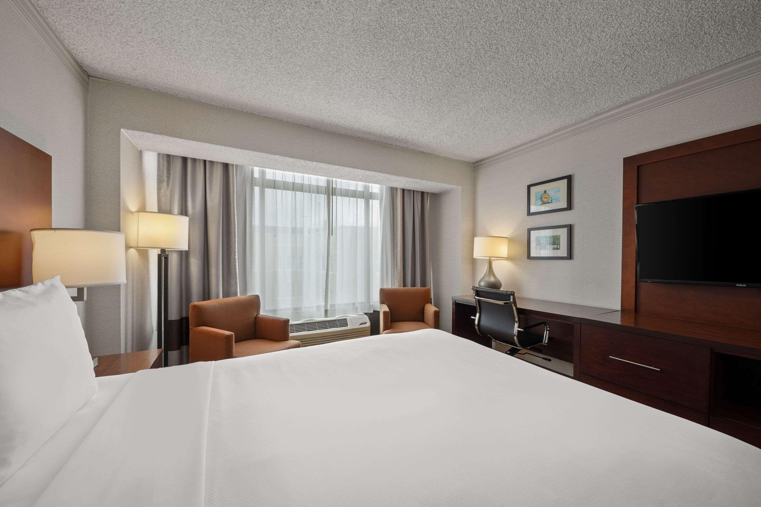 Double Queen Size Bed