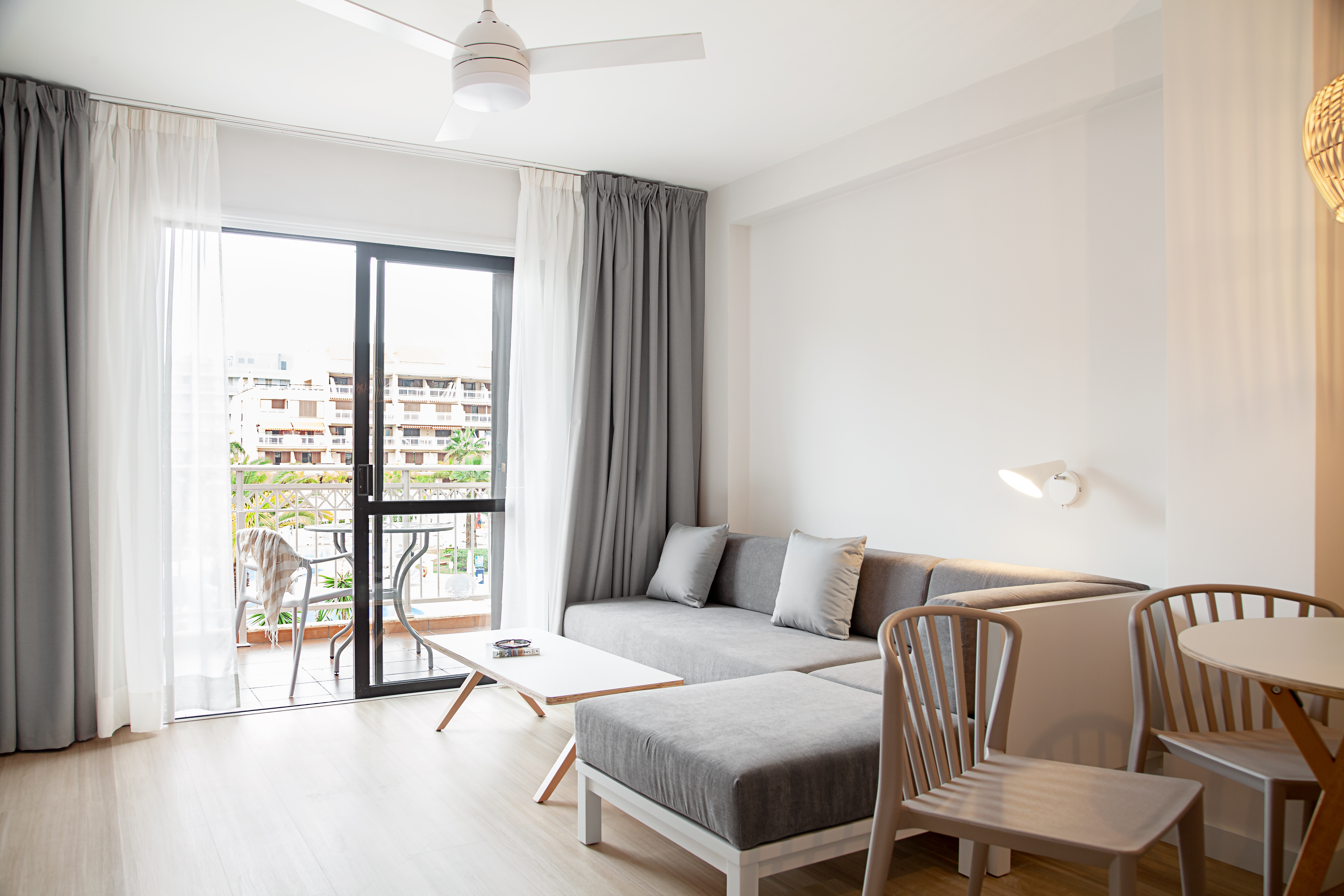 Apartment Pool View One Bedroom