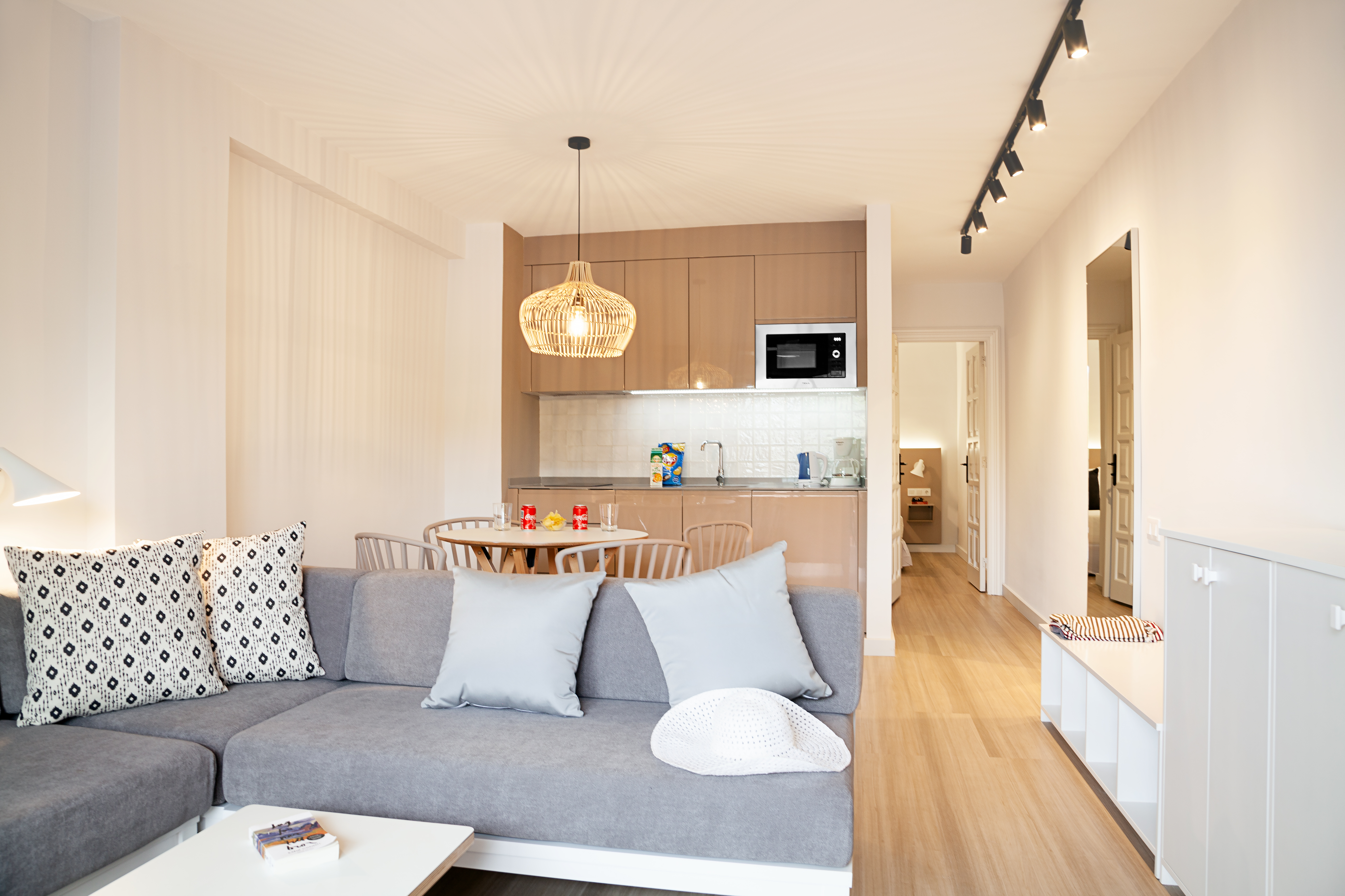 Apartment Capacity 3