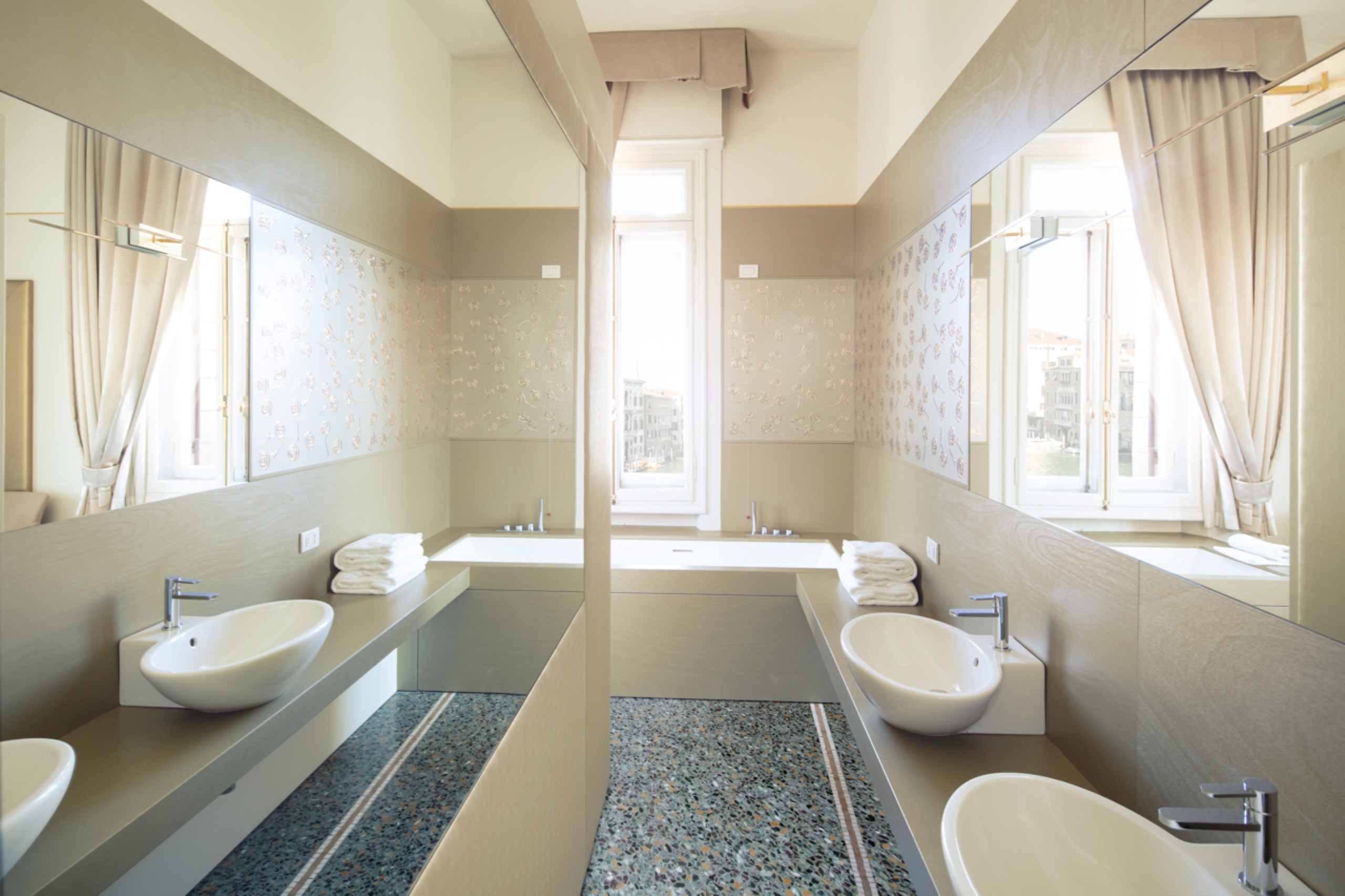 Junior Suite City View