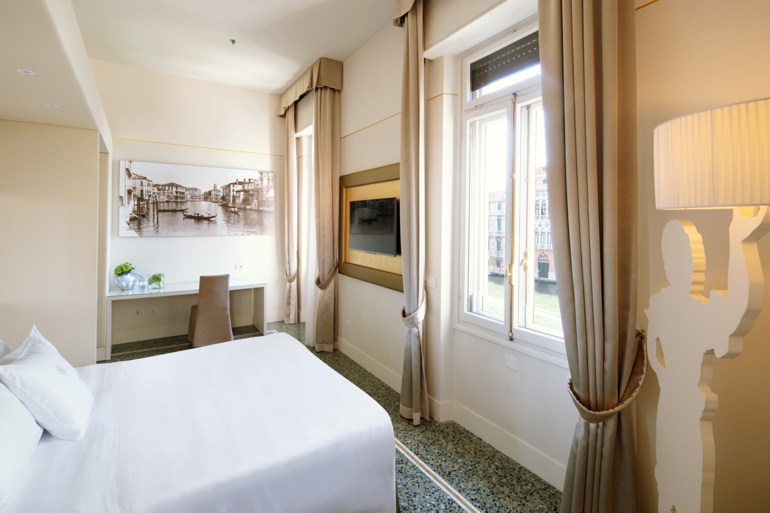 Junior Suite City View