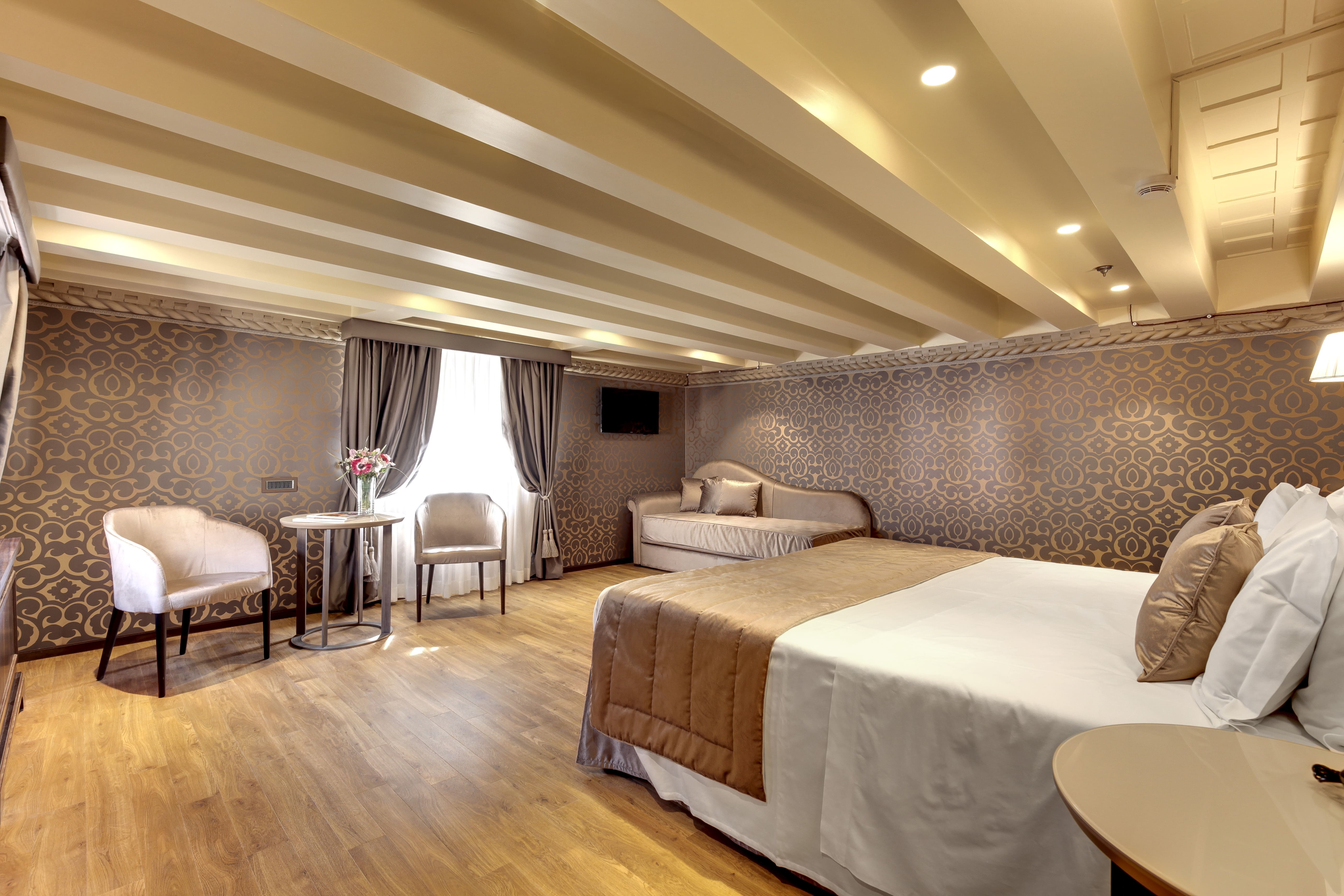 Junior Suite Standard