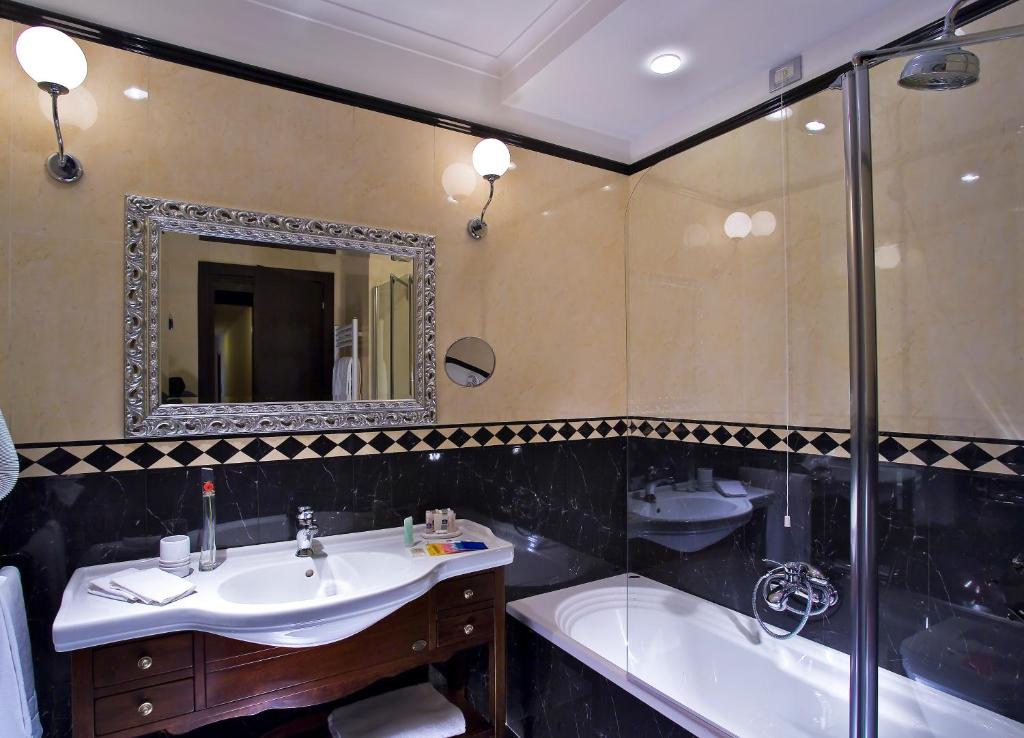 Double or Twin Standard