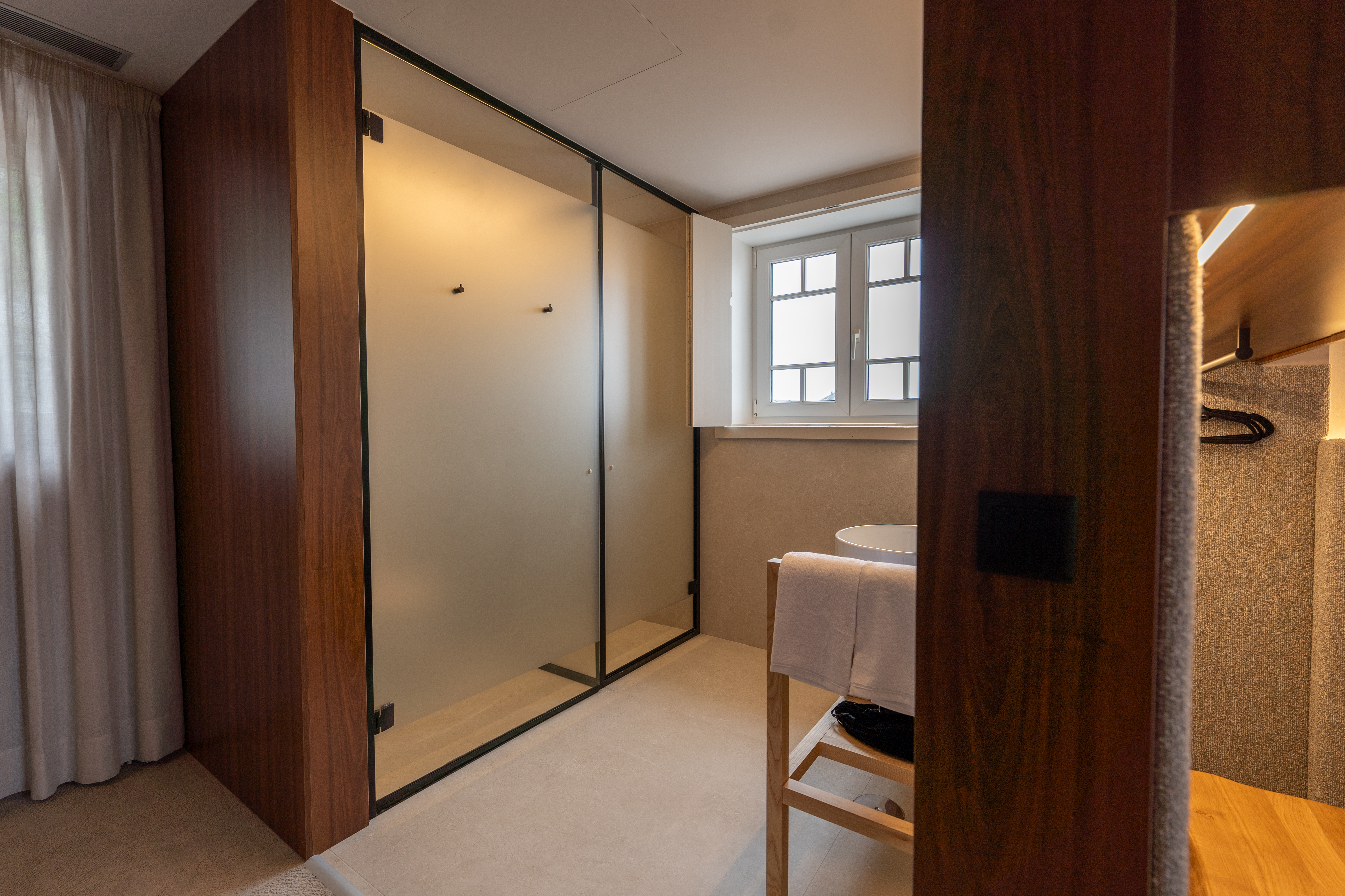 Double or Twin Standard