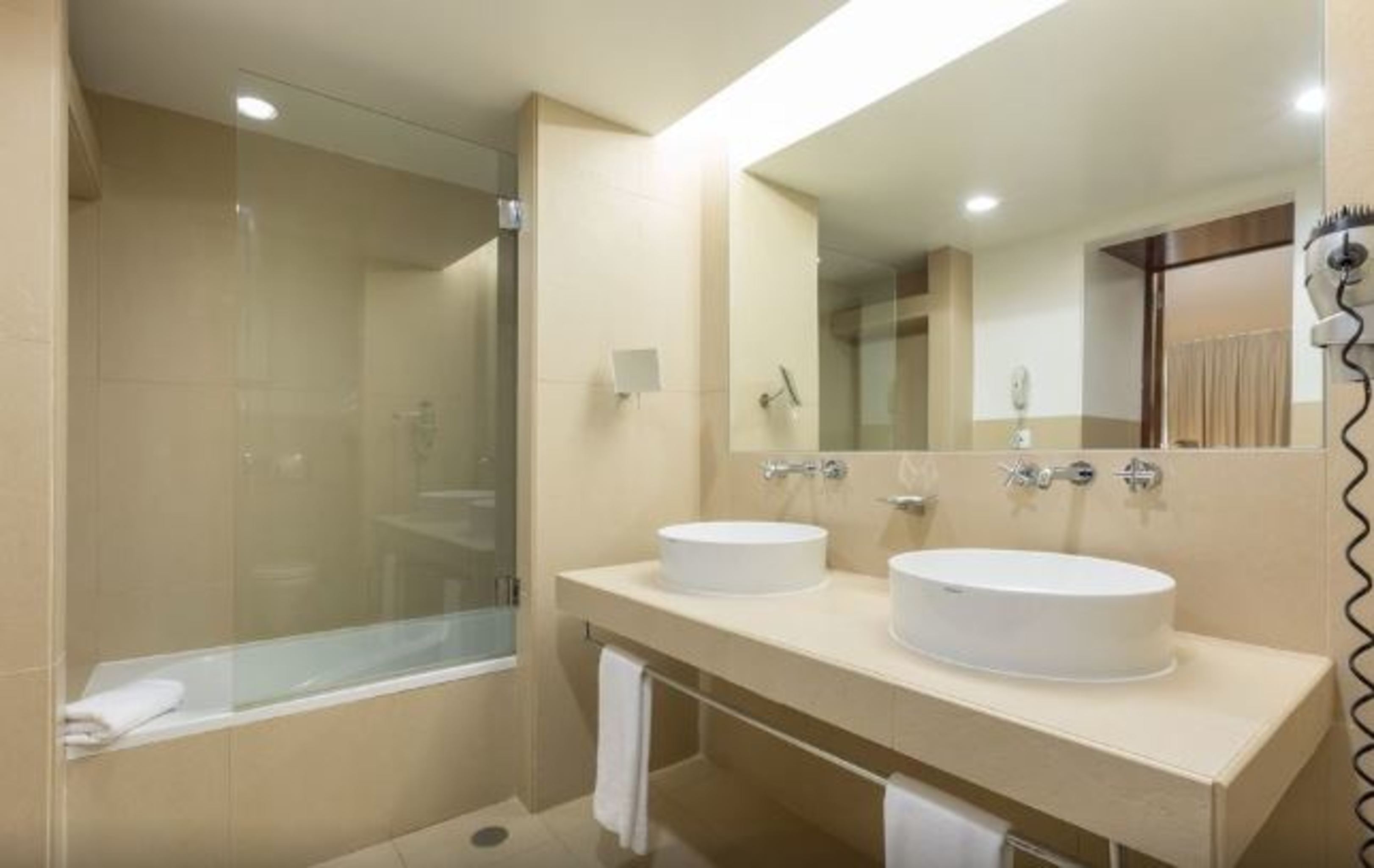 Double or Twin Standard