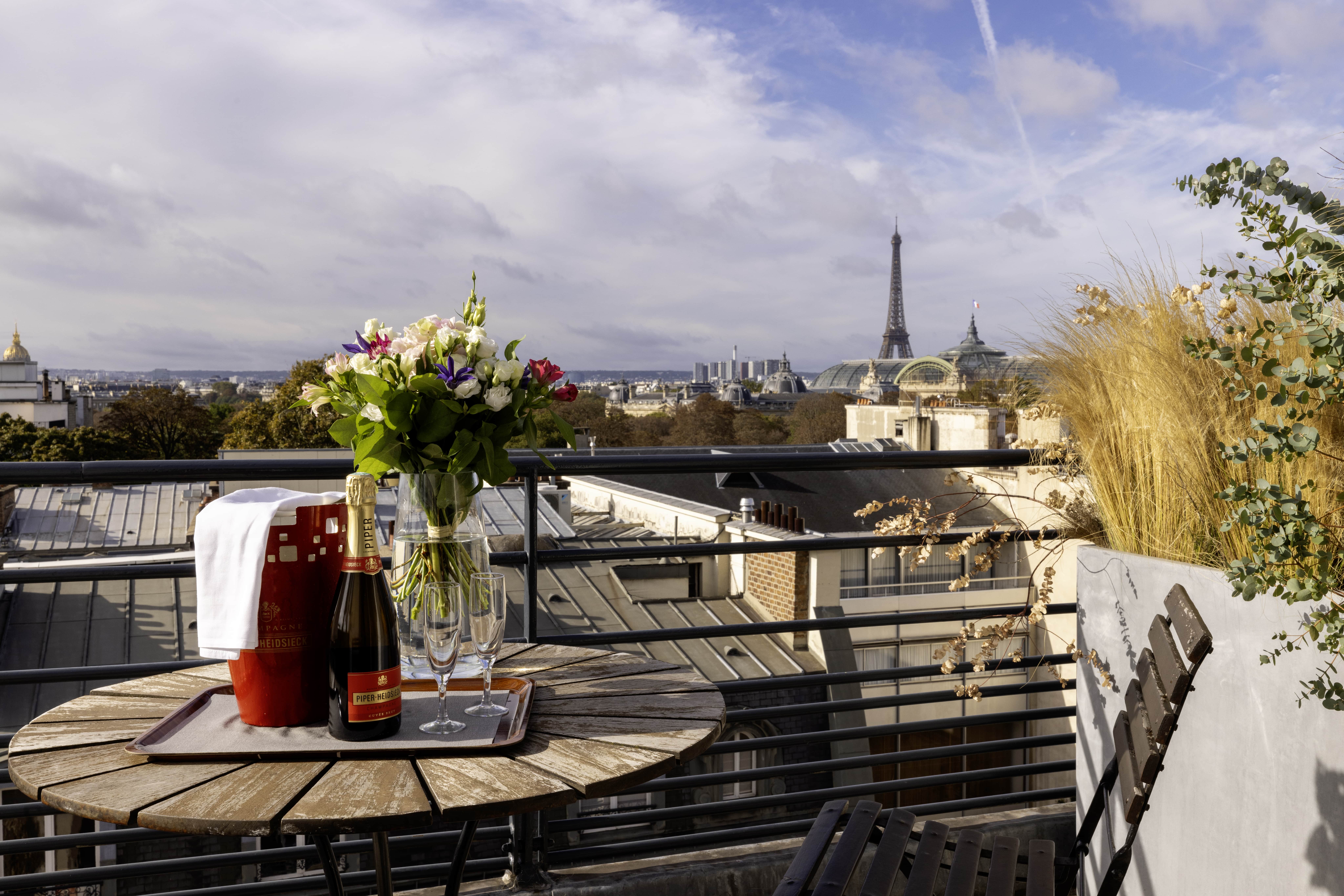 Junior Suite with Views