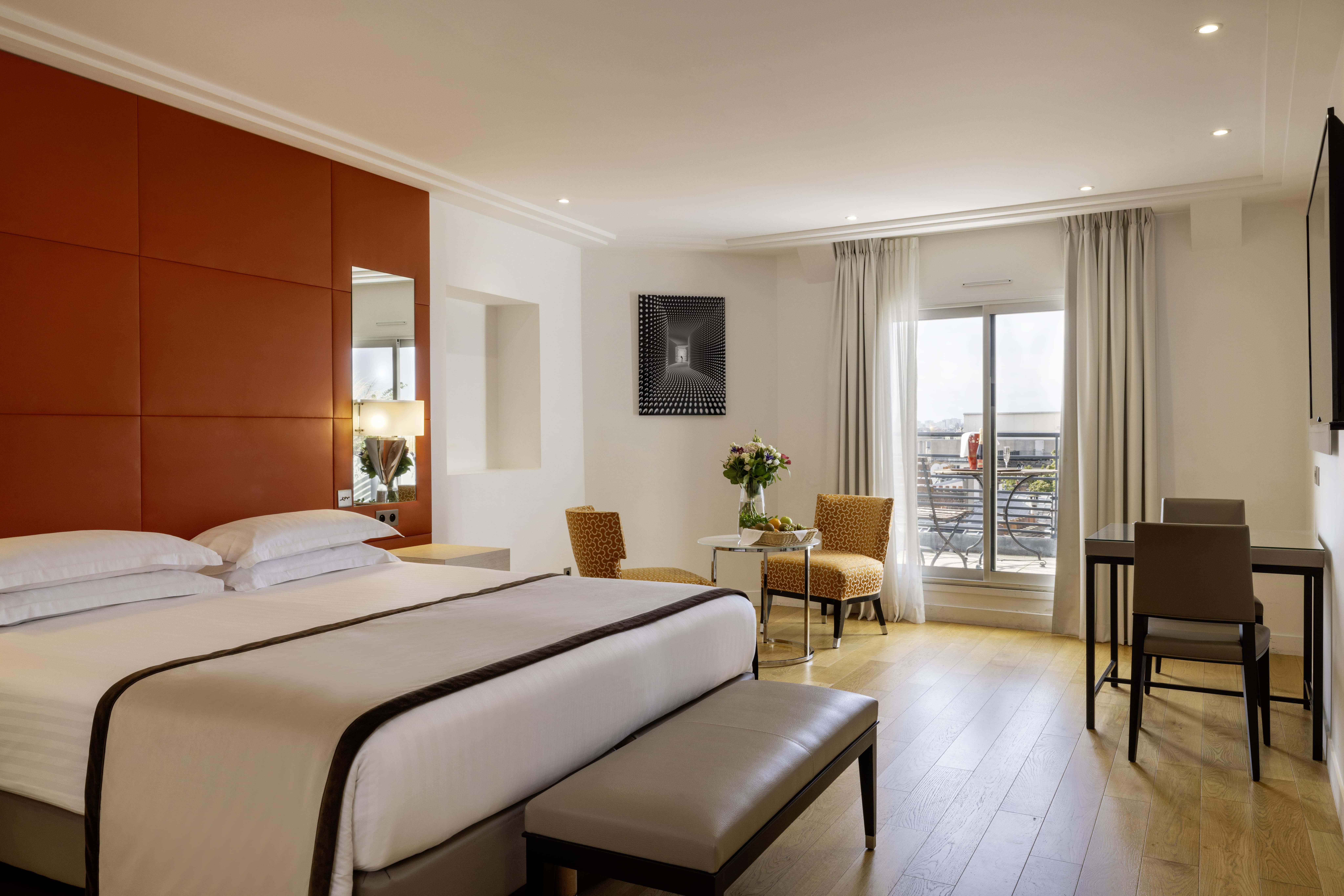 Junior Suite with Views