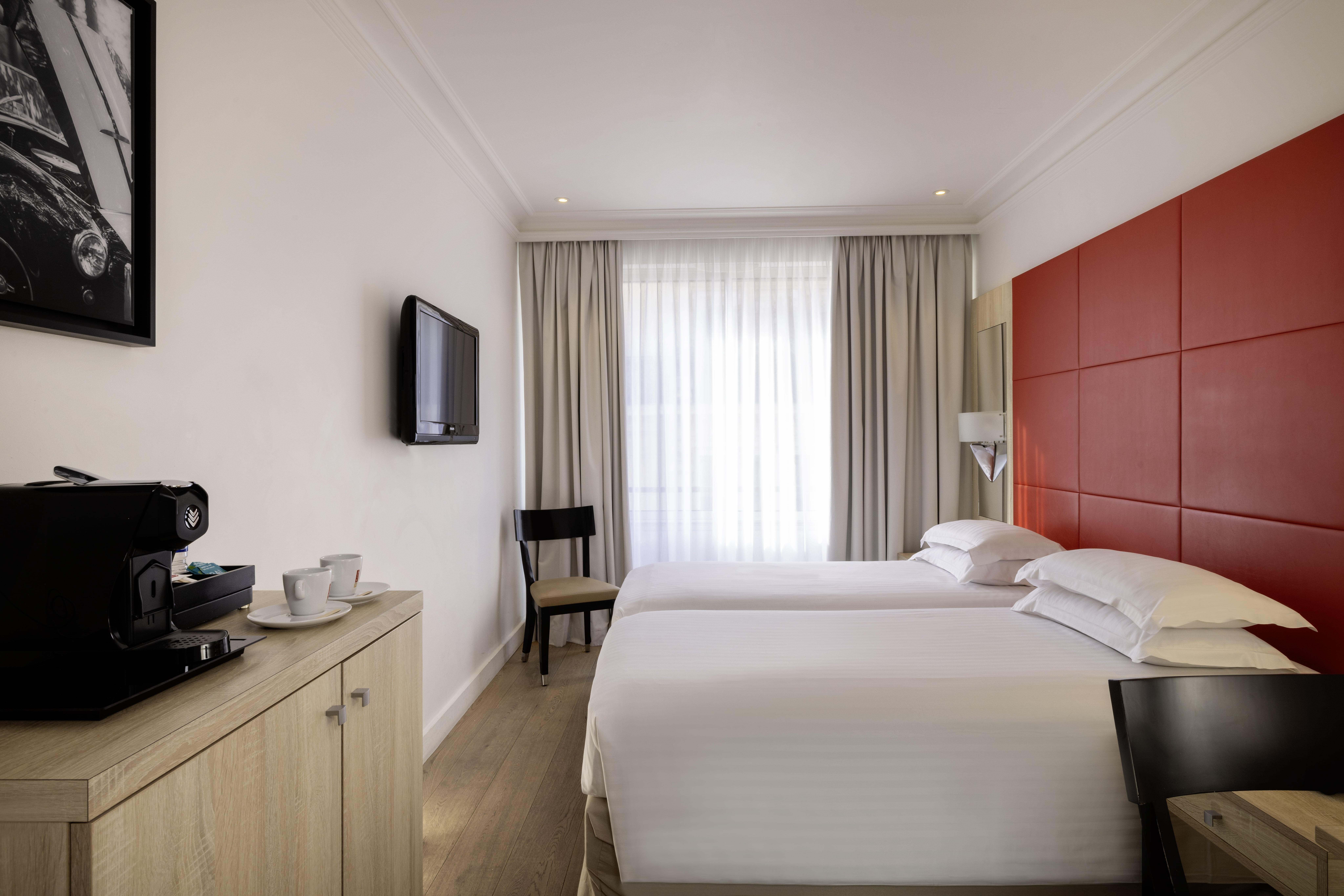 Double Connecting Room