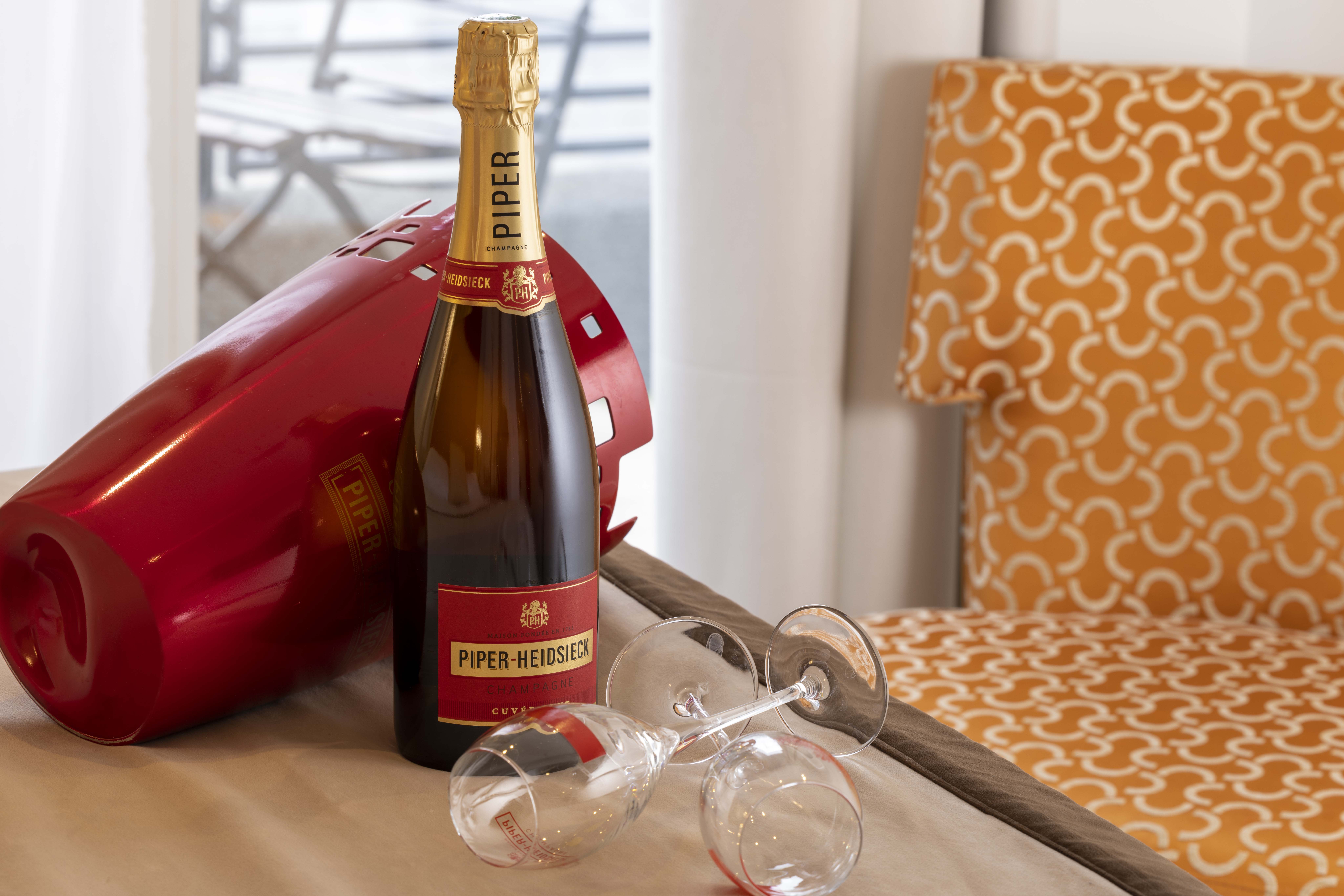 Junior Suite with Views