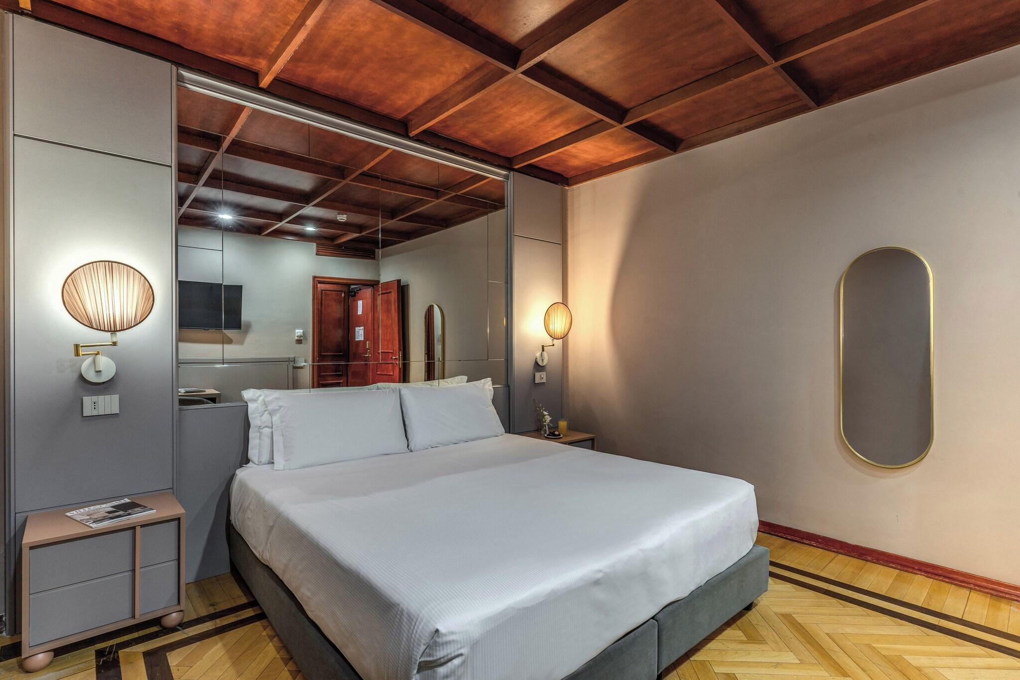 Double or Twin Queen Size Bed