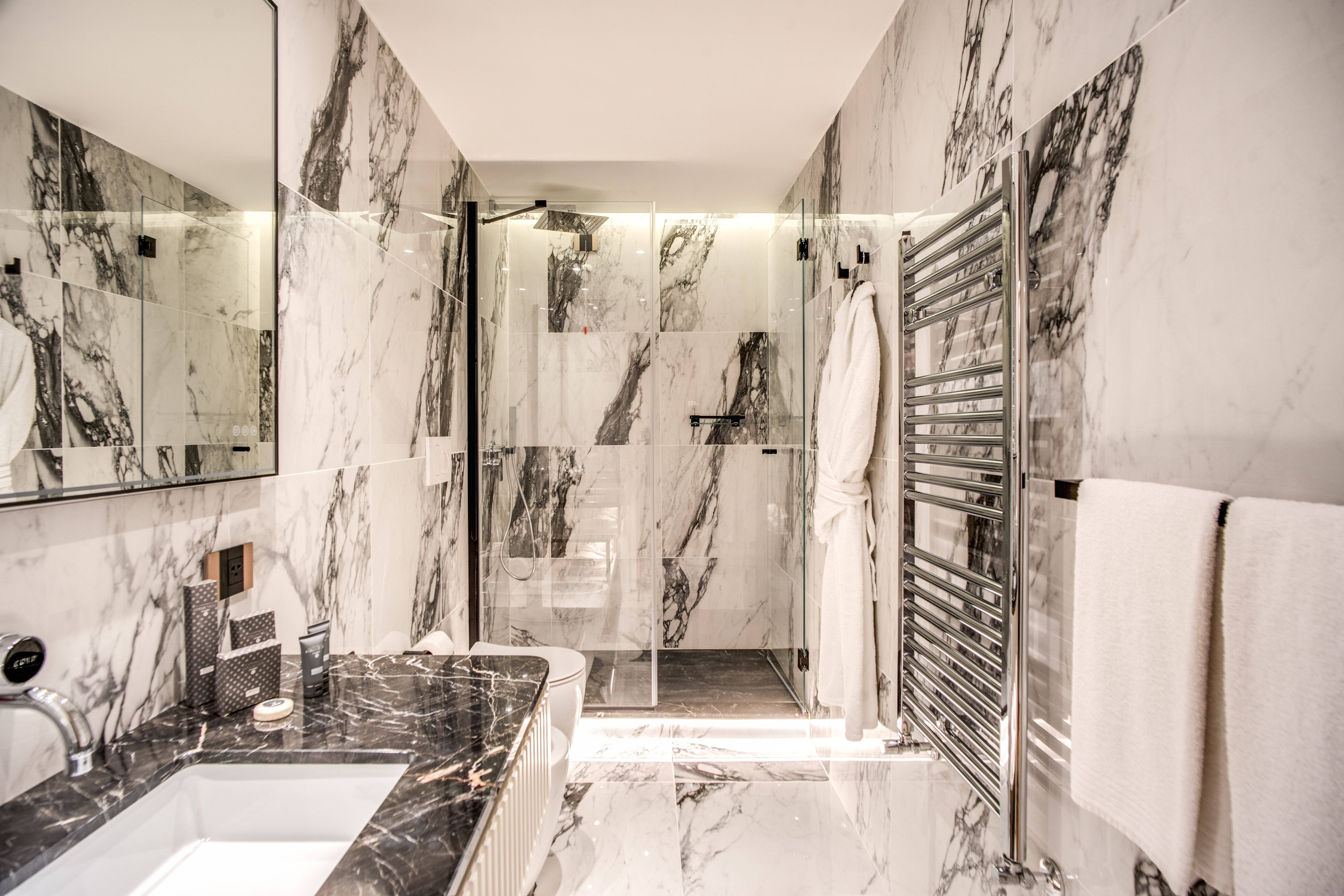 Double or Twin Deluxe