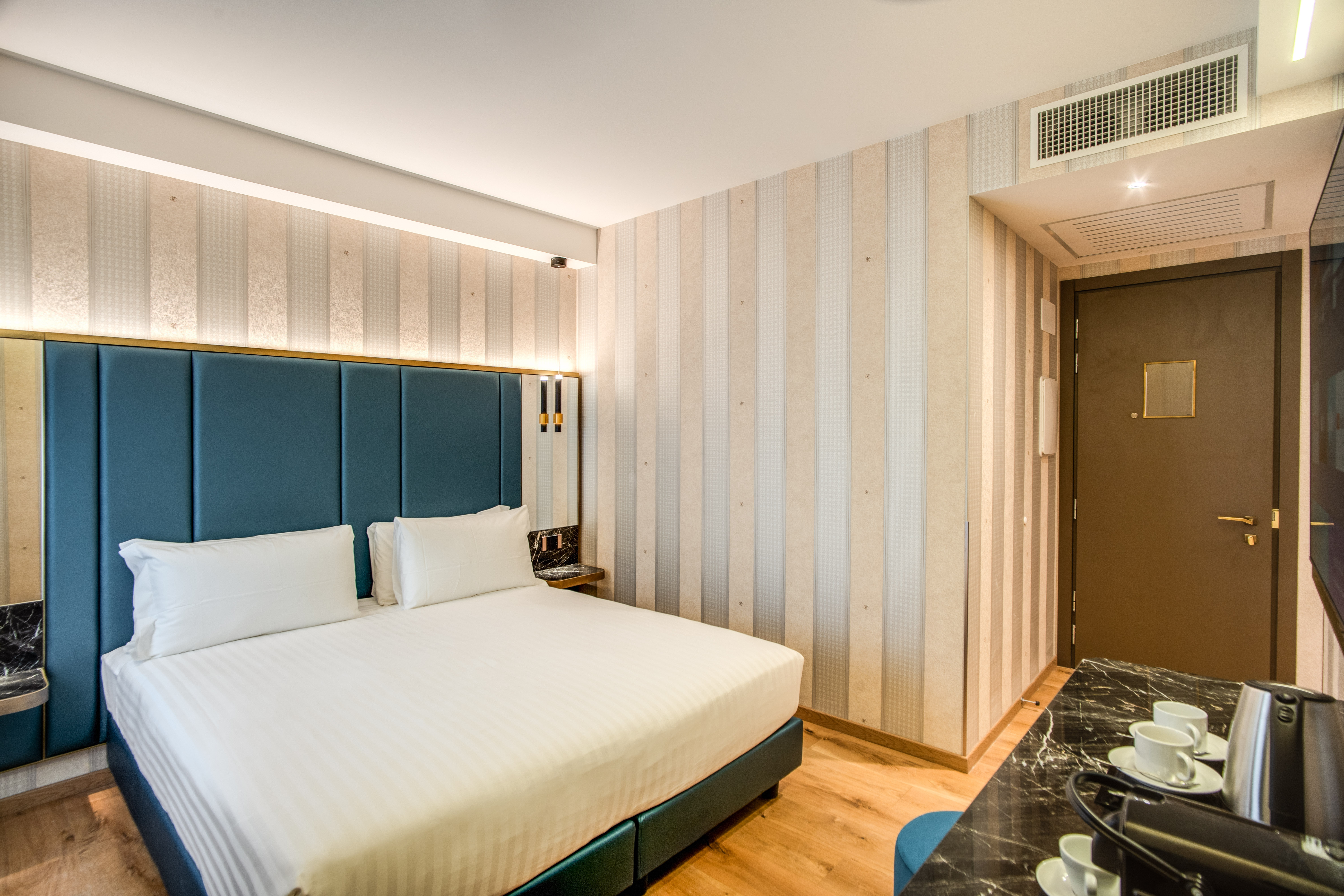 Double or Twin Deluxe