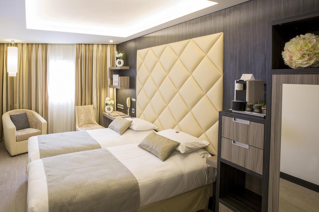 Double or Twin Superior