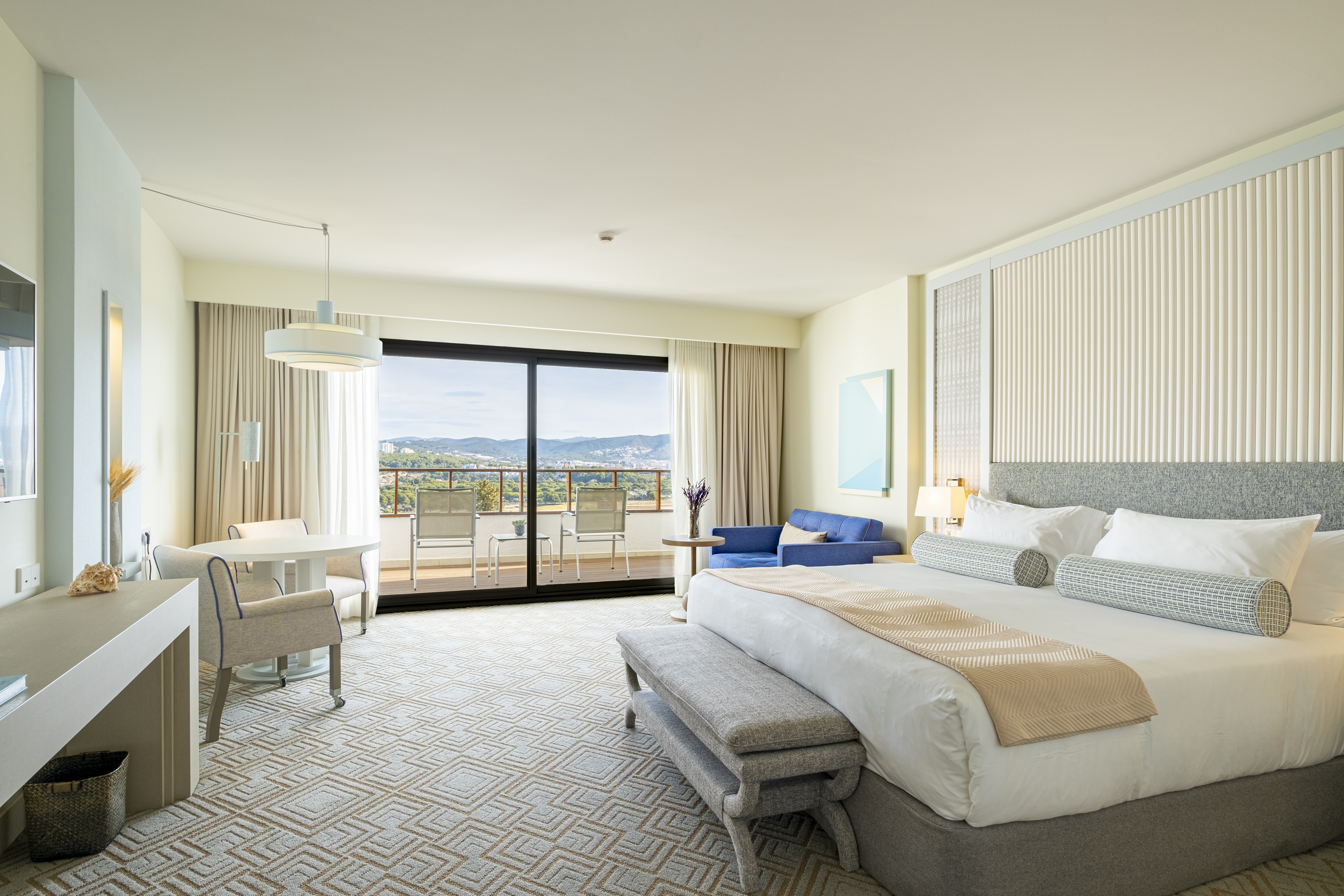 Triple Deluxe with Terrace