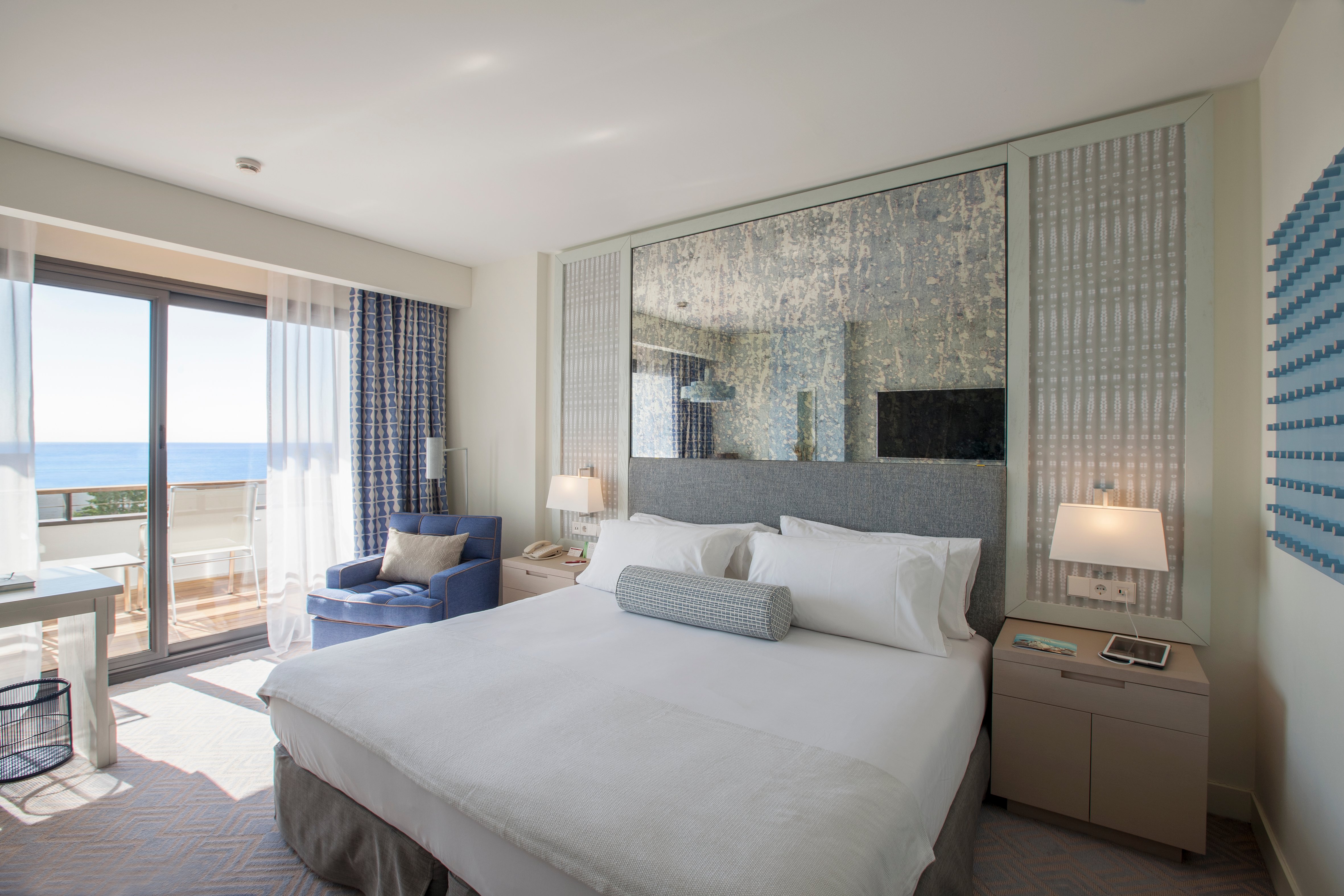 Double or Twin Superior Sea View