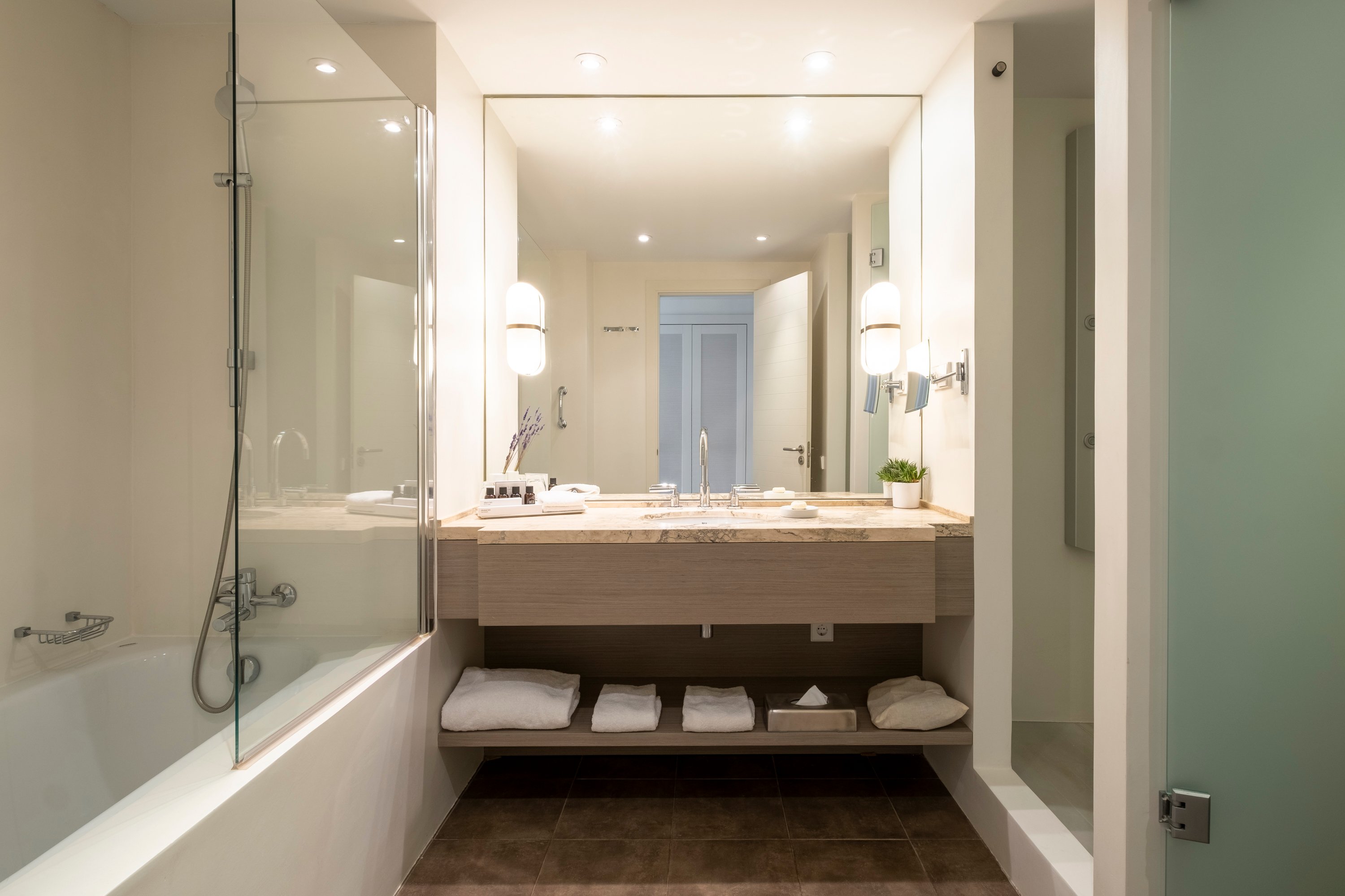 Double or Twin Deluxe with Terrace