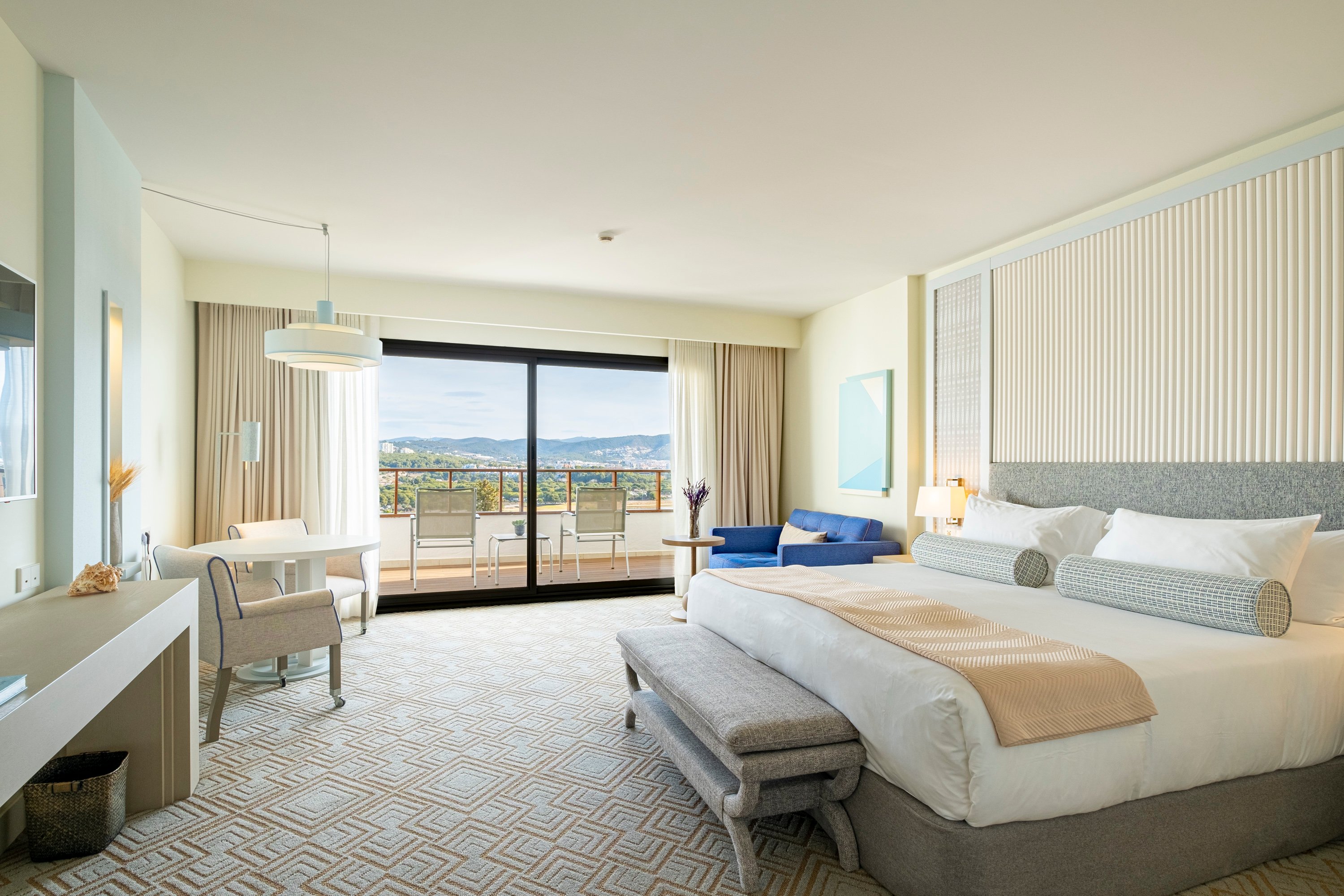 Double or Twin Deluxe with Terrace