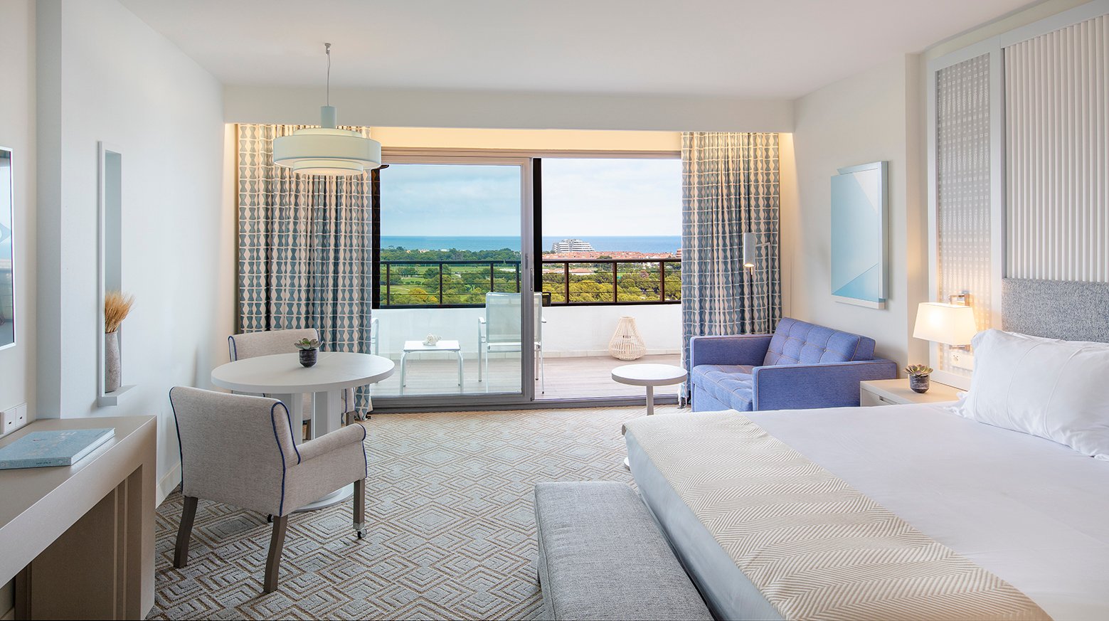 Double or Twin Deluxe with Terrace