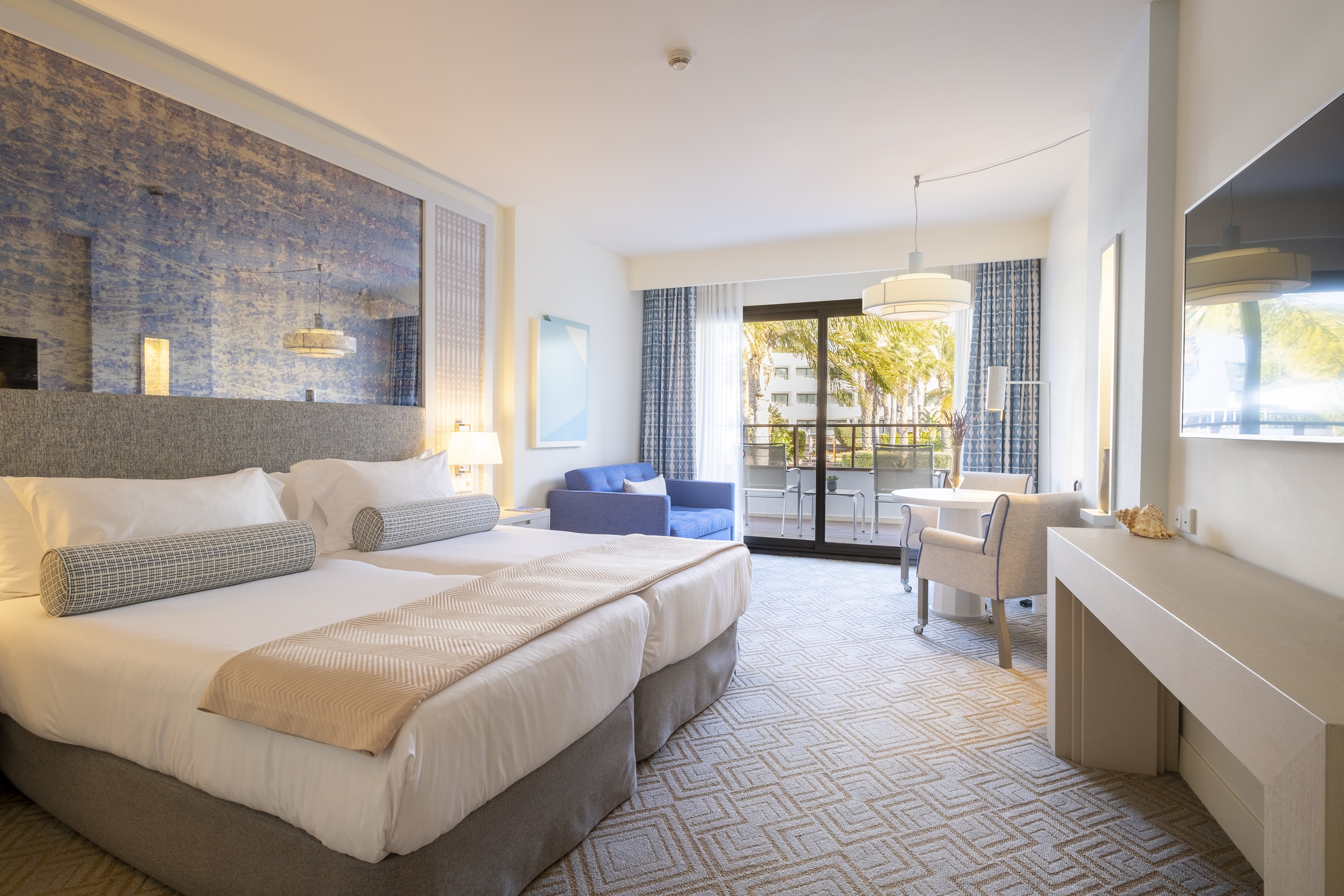 Double Single Superior with Terrace