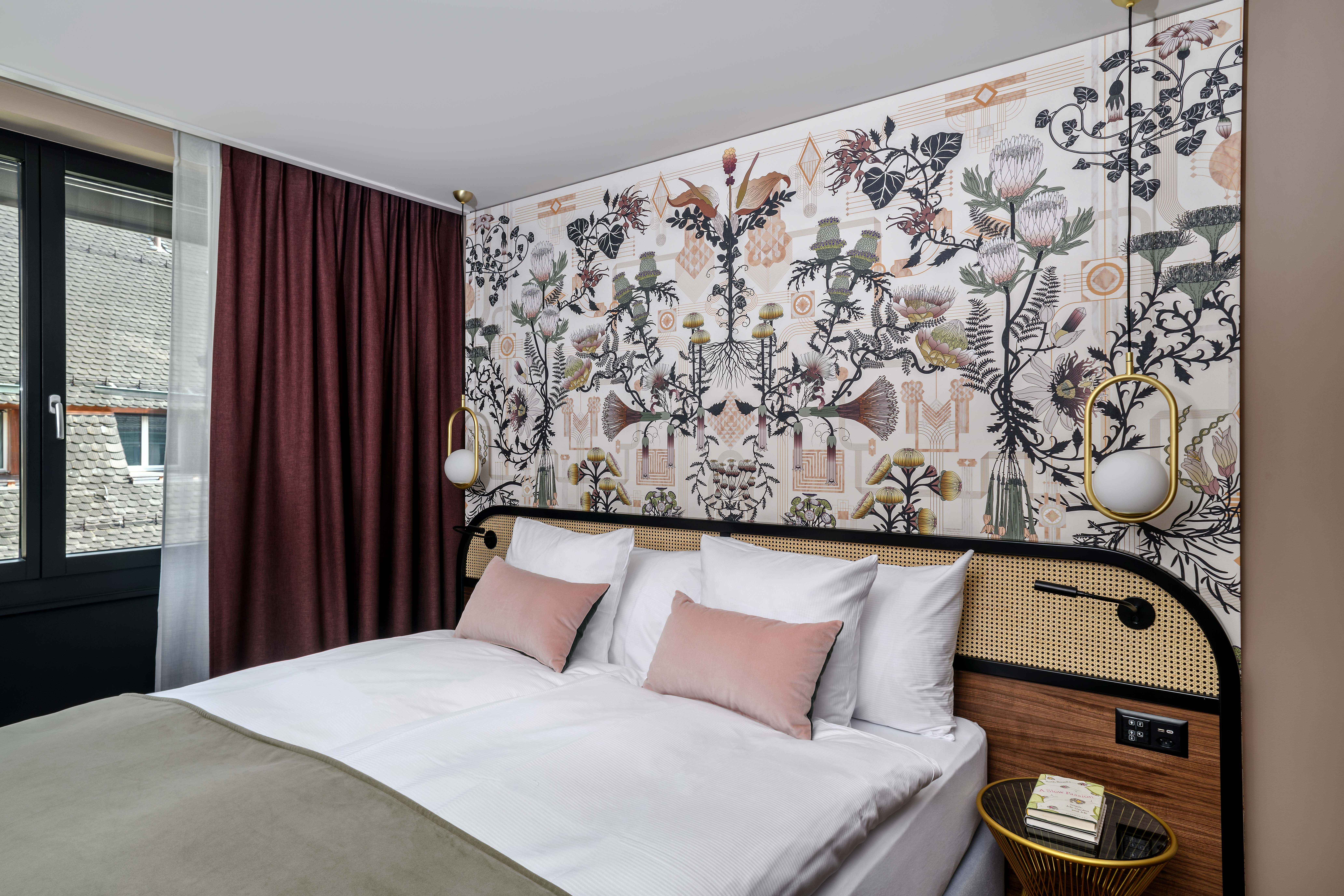 Double Queen Size Bed