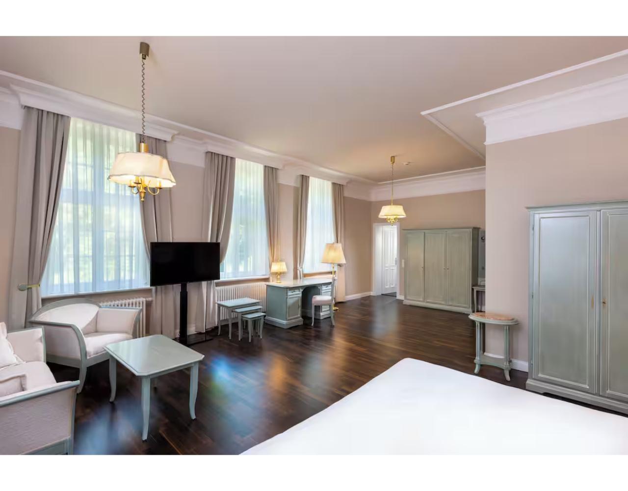 Suite Capacity 2