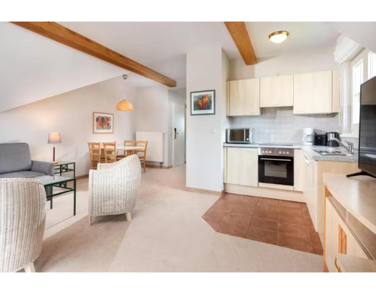 Suite Capacity 5 Two Bedrooms