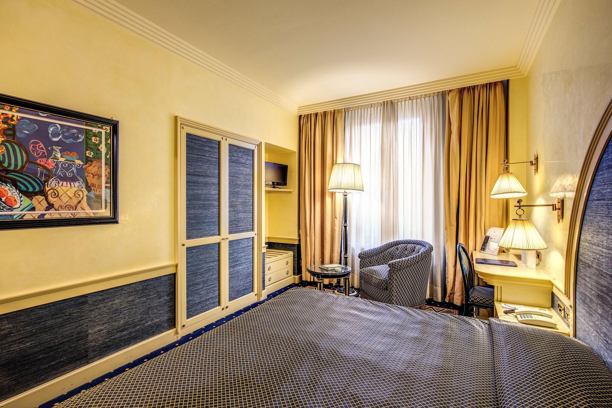 Double Connecting Room