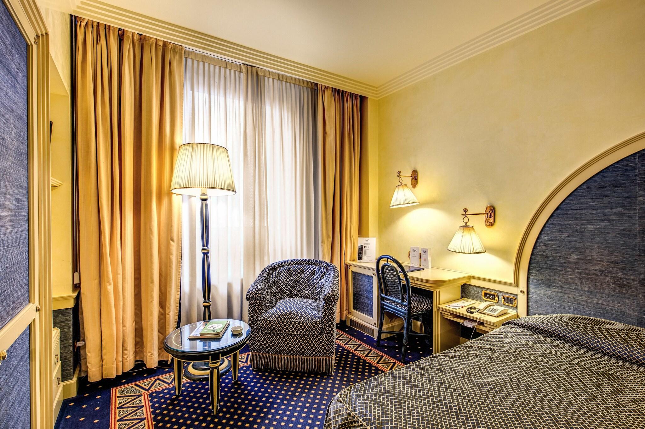 Double Connecting Room