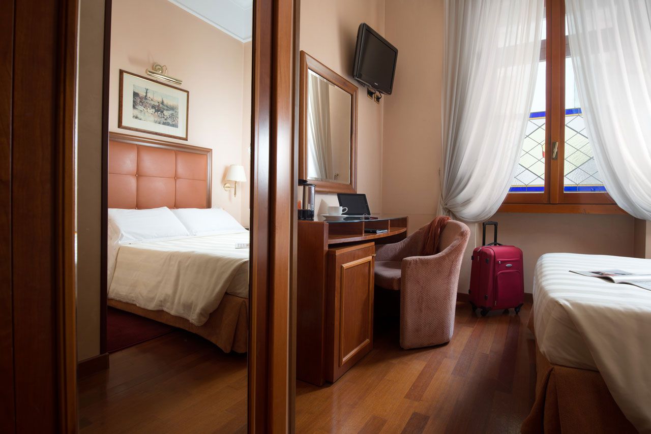 Double or Twin Standard