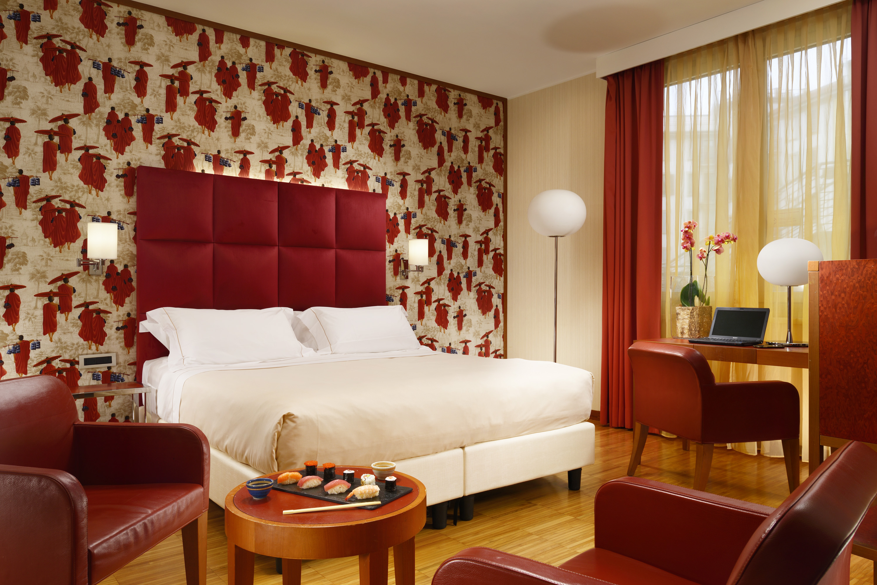 Double Single Executive