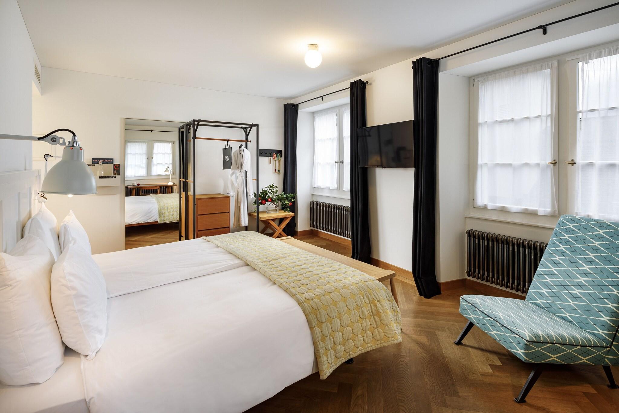 Double King Size Bed