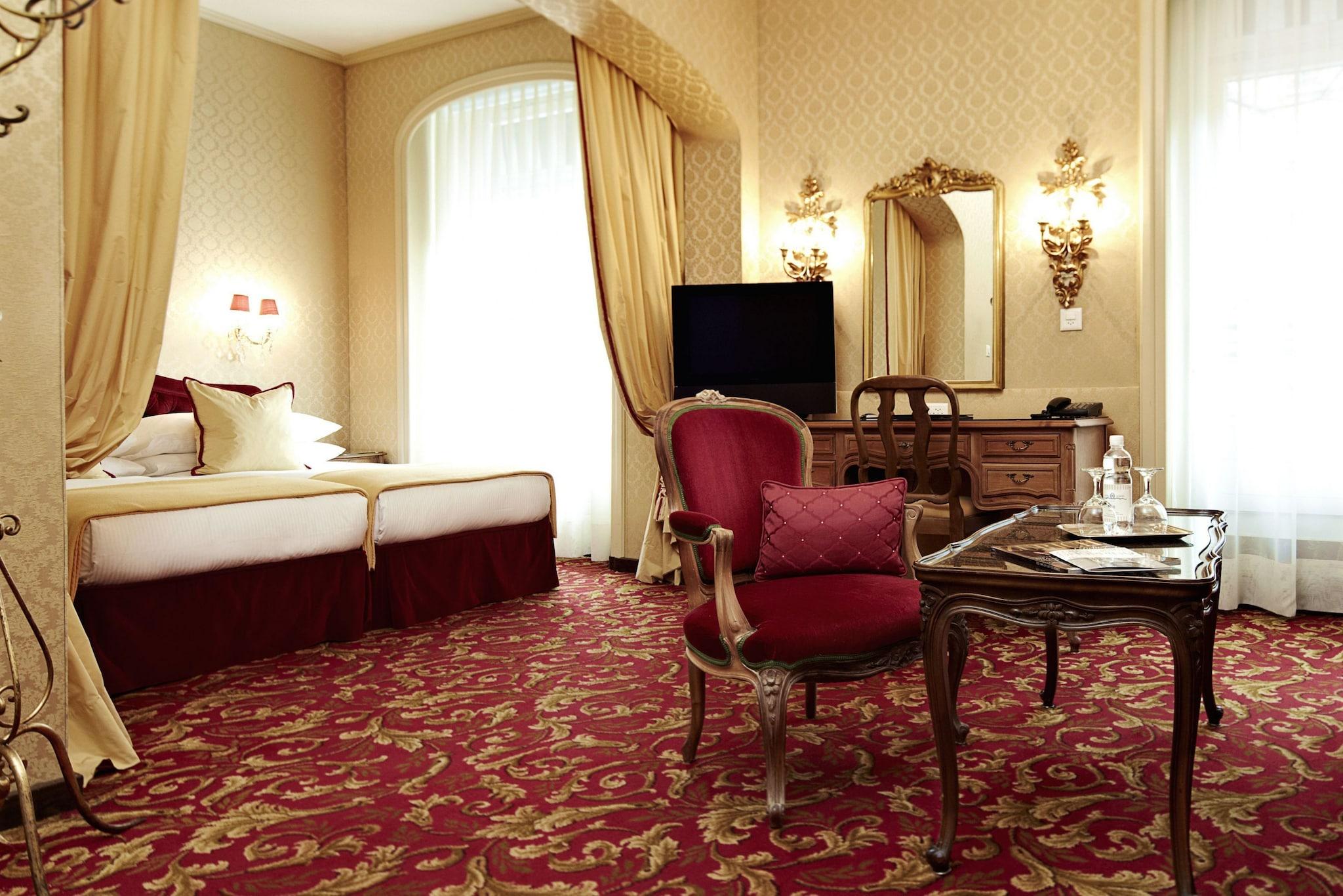 Junior Suite King Size Bed