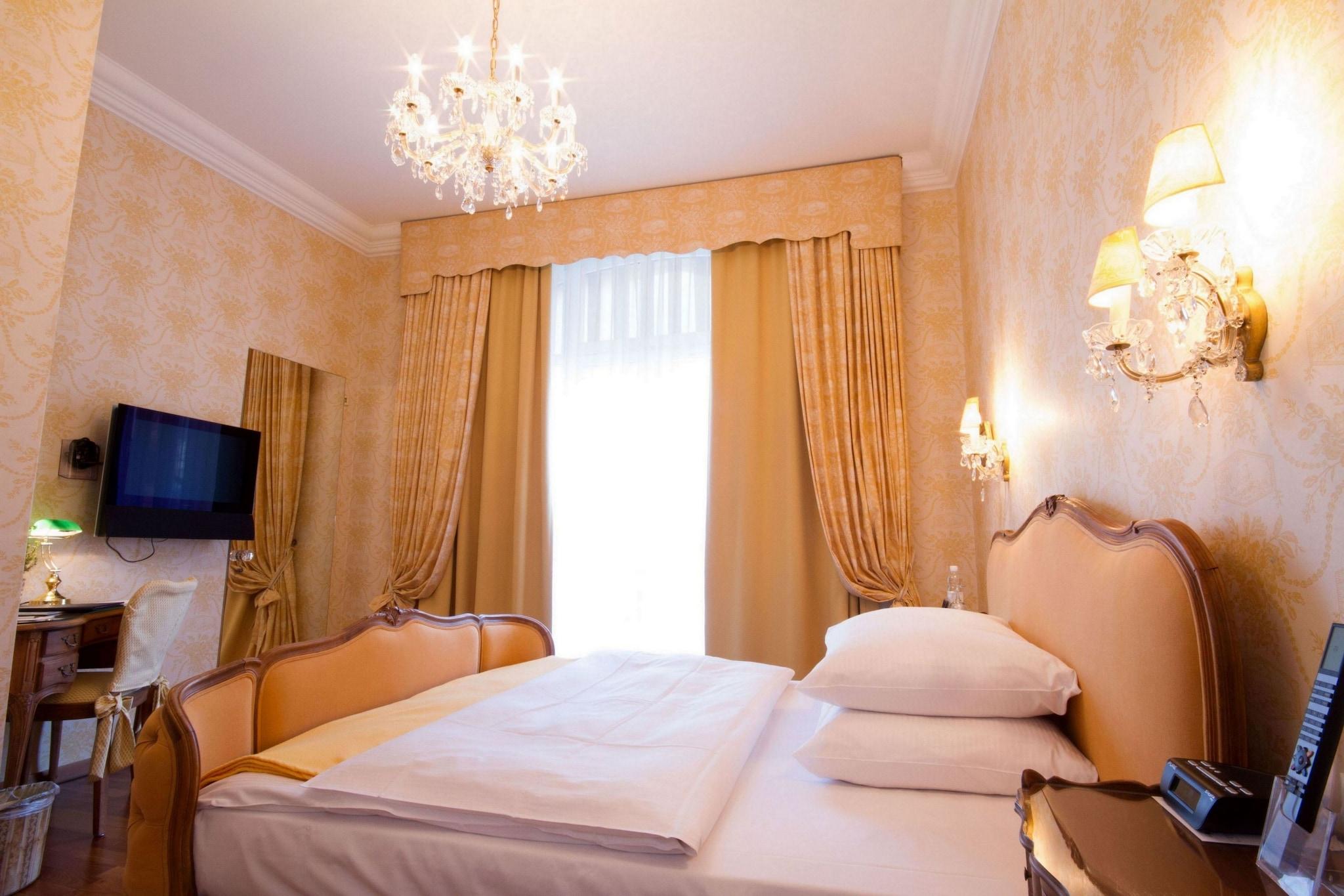 Double Queen Size Bed