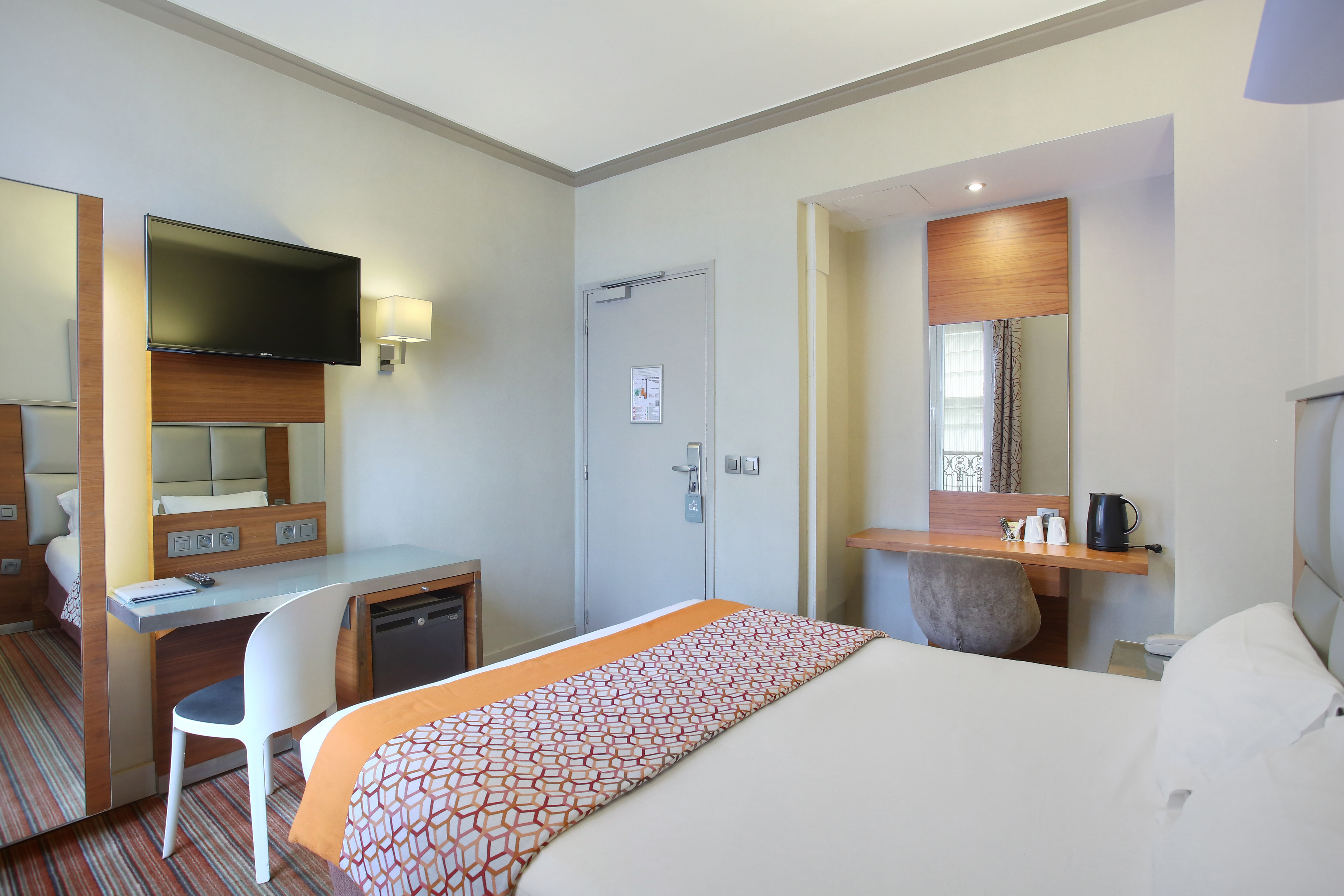 Double or Twin Standard