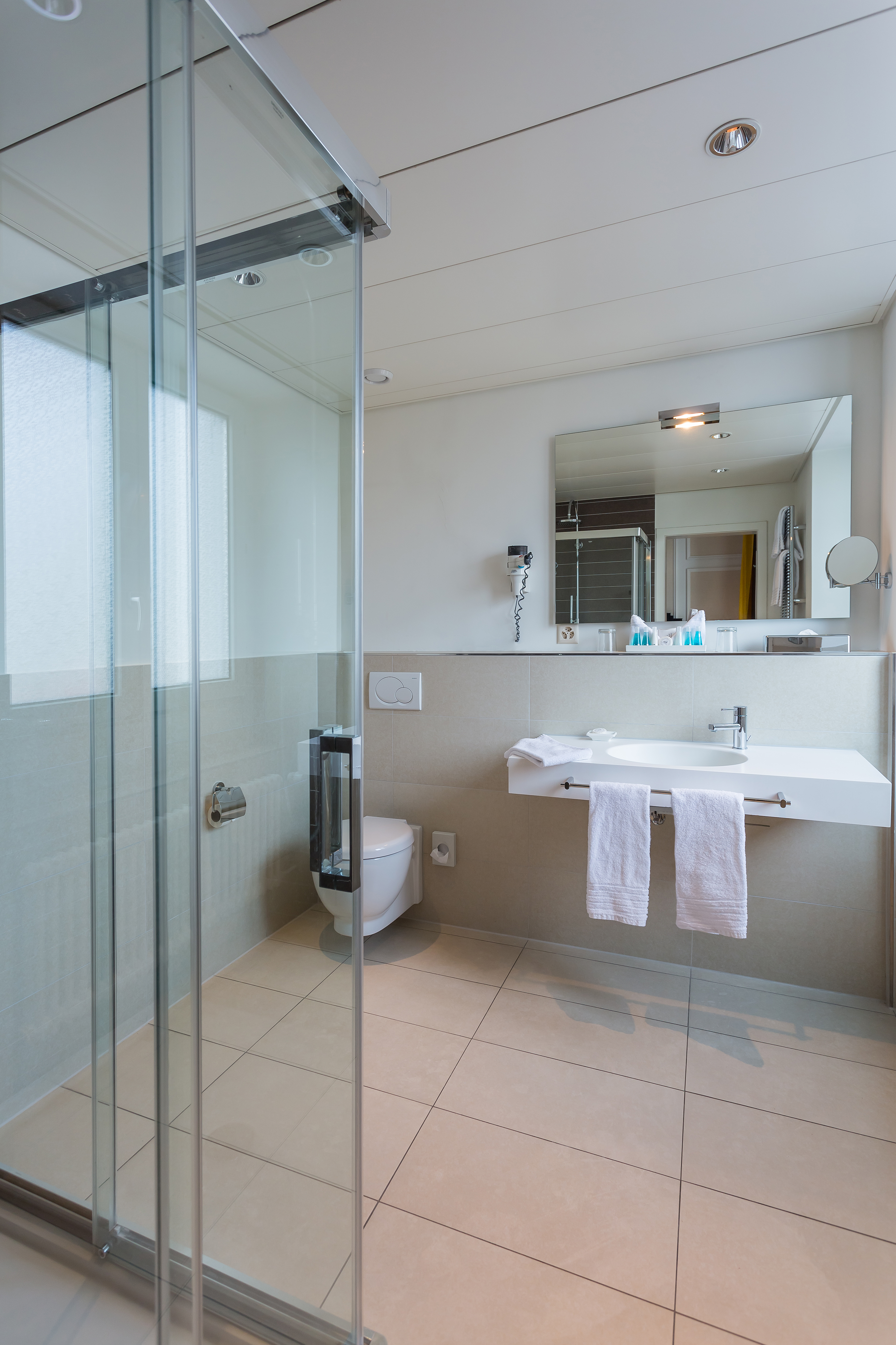 Double or Twin Queen Size Bed