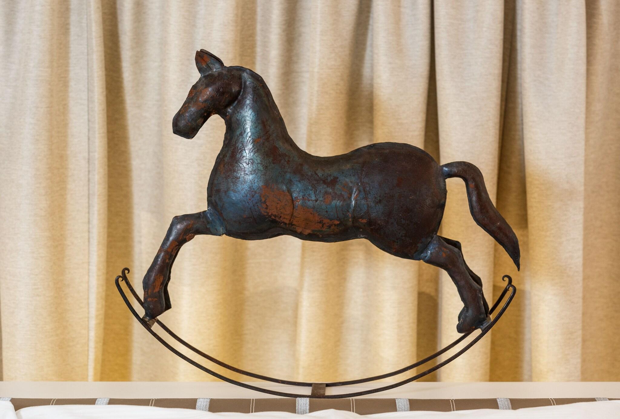 Double Queen Size Bed