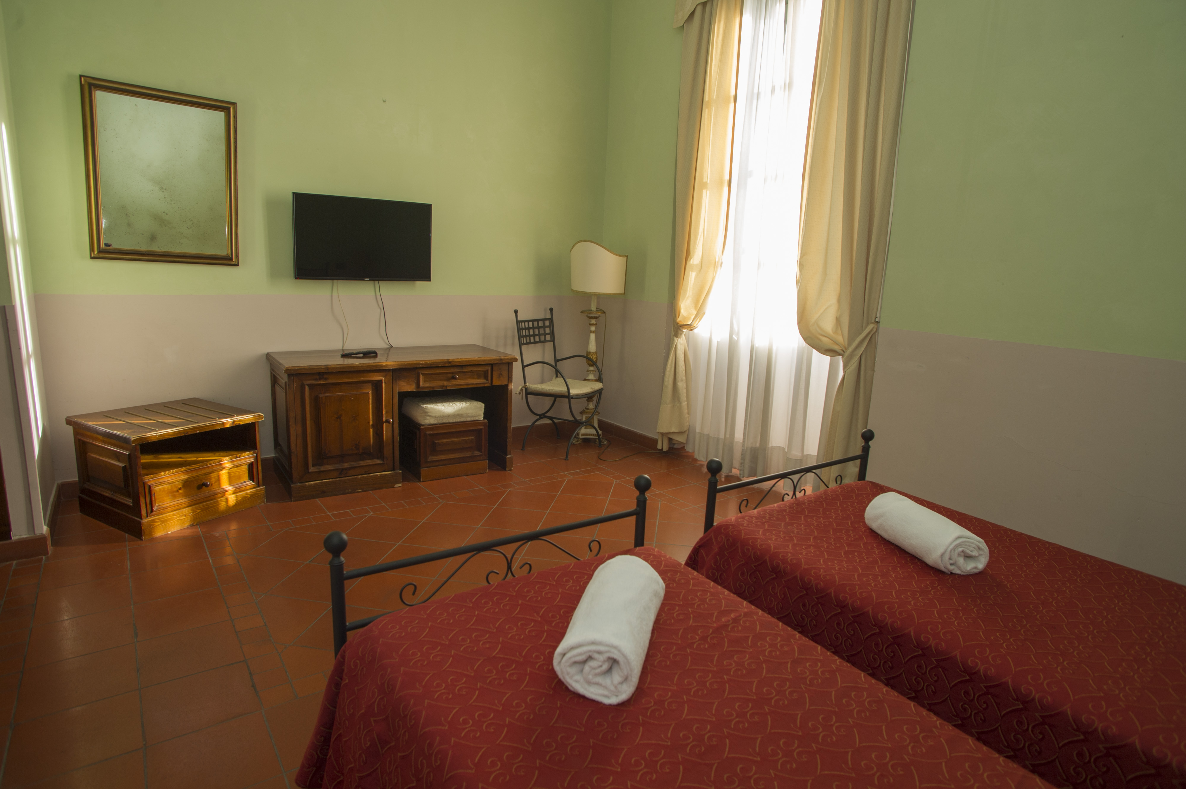 Double or Twin Standard