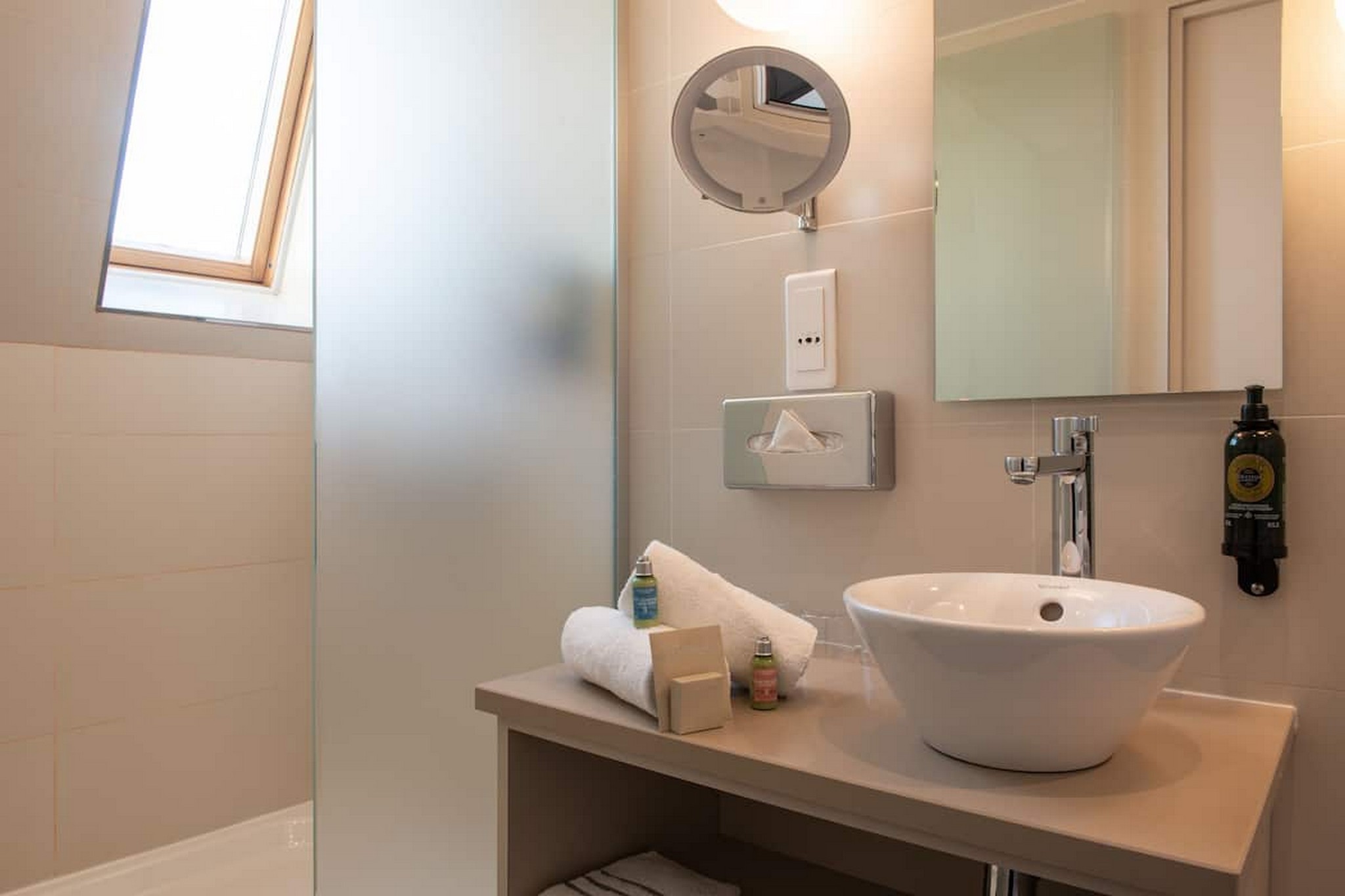 Suite Capacity 4 One Bedroom