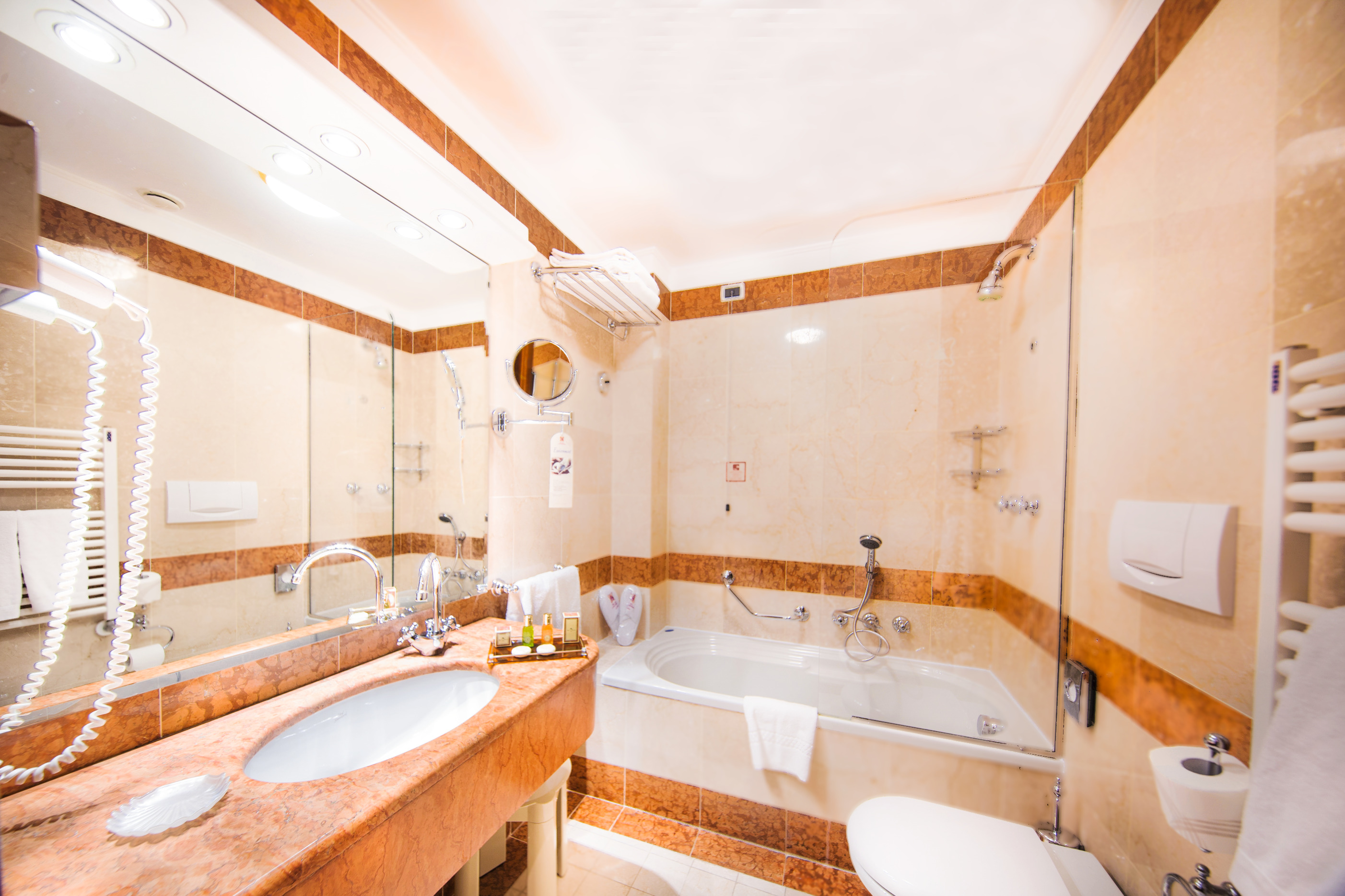 Quadruple Grand Deluxe