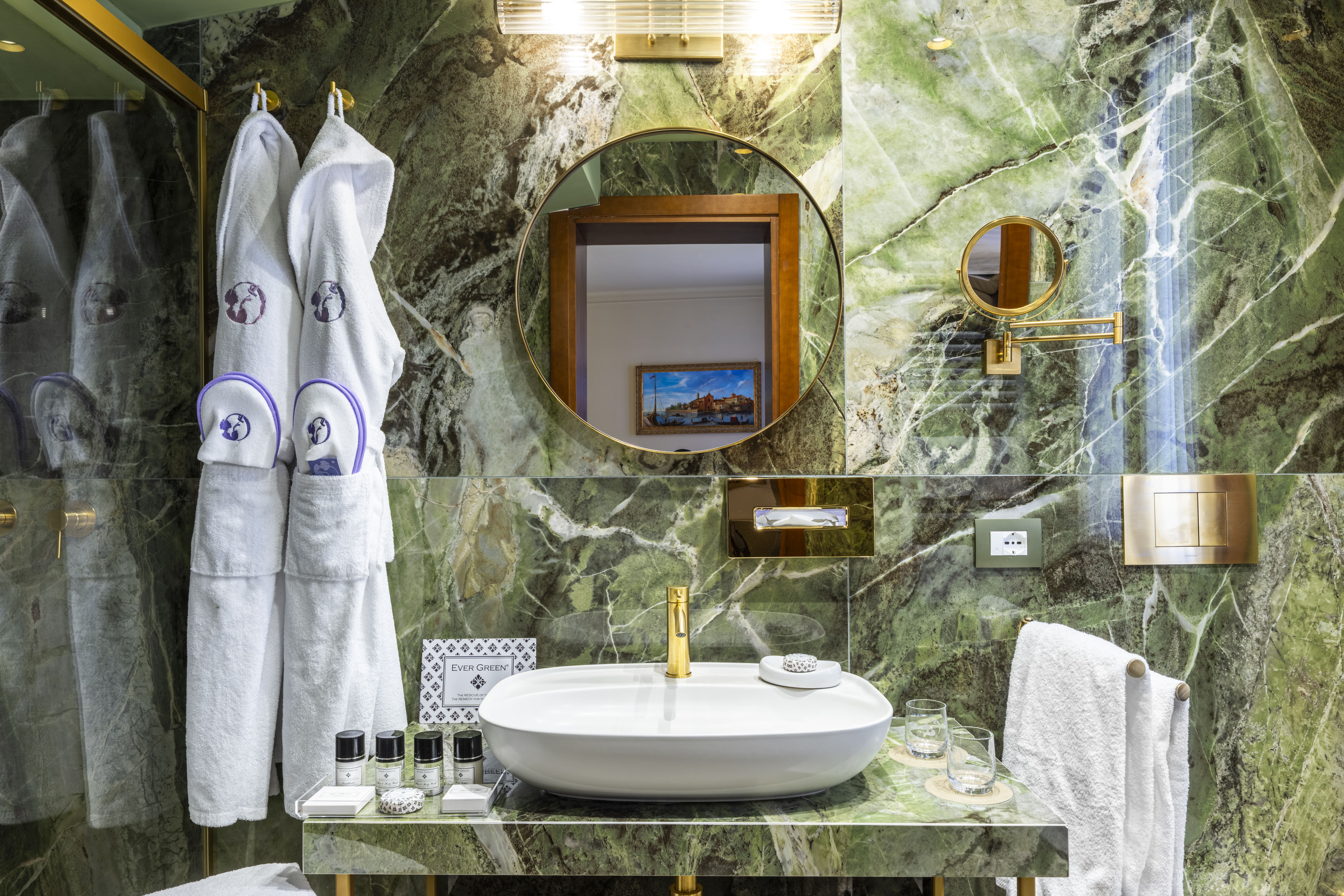 Quadruple Grand Deluxe