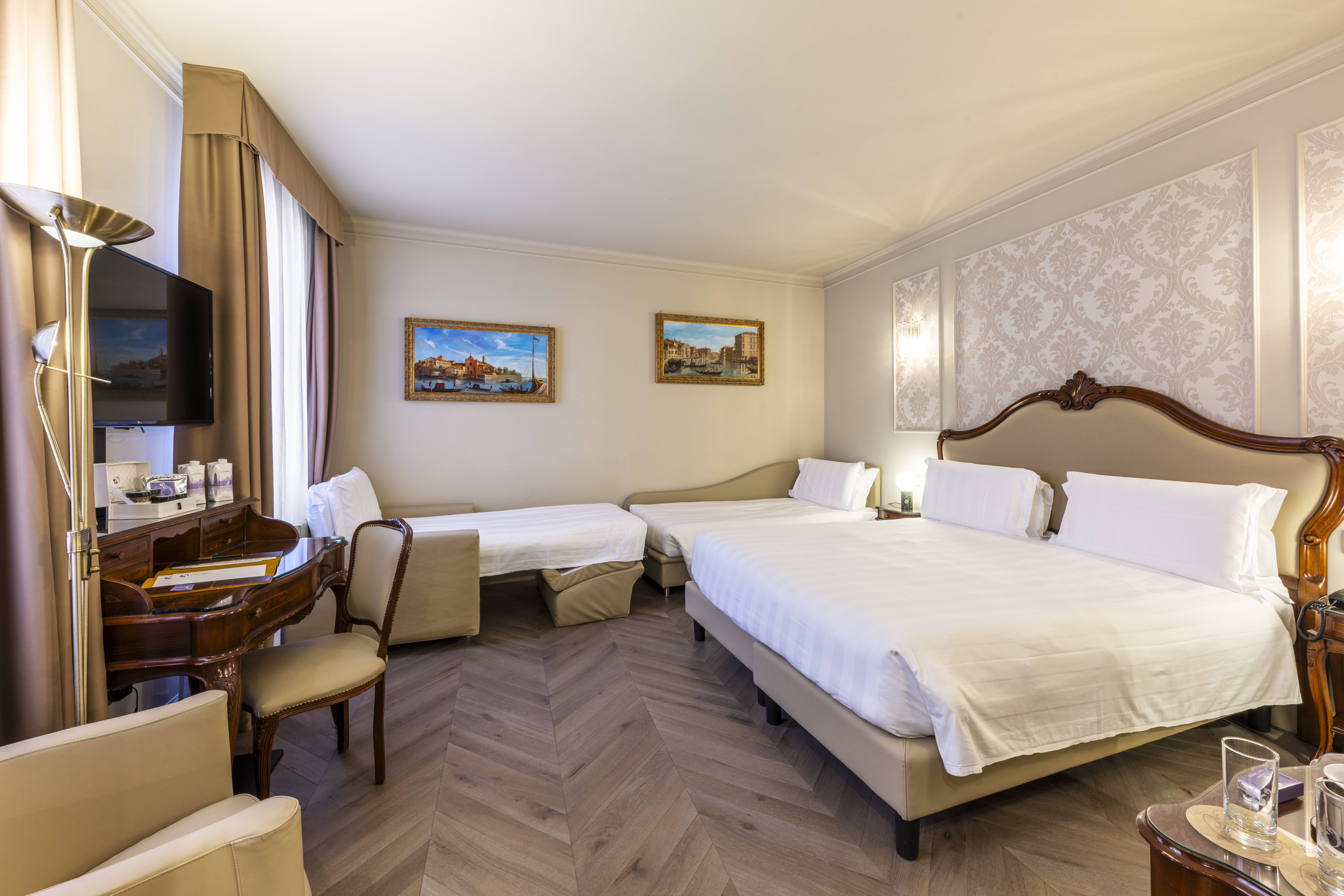 Quadruple Grand Deluxe